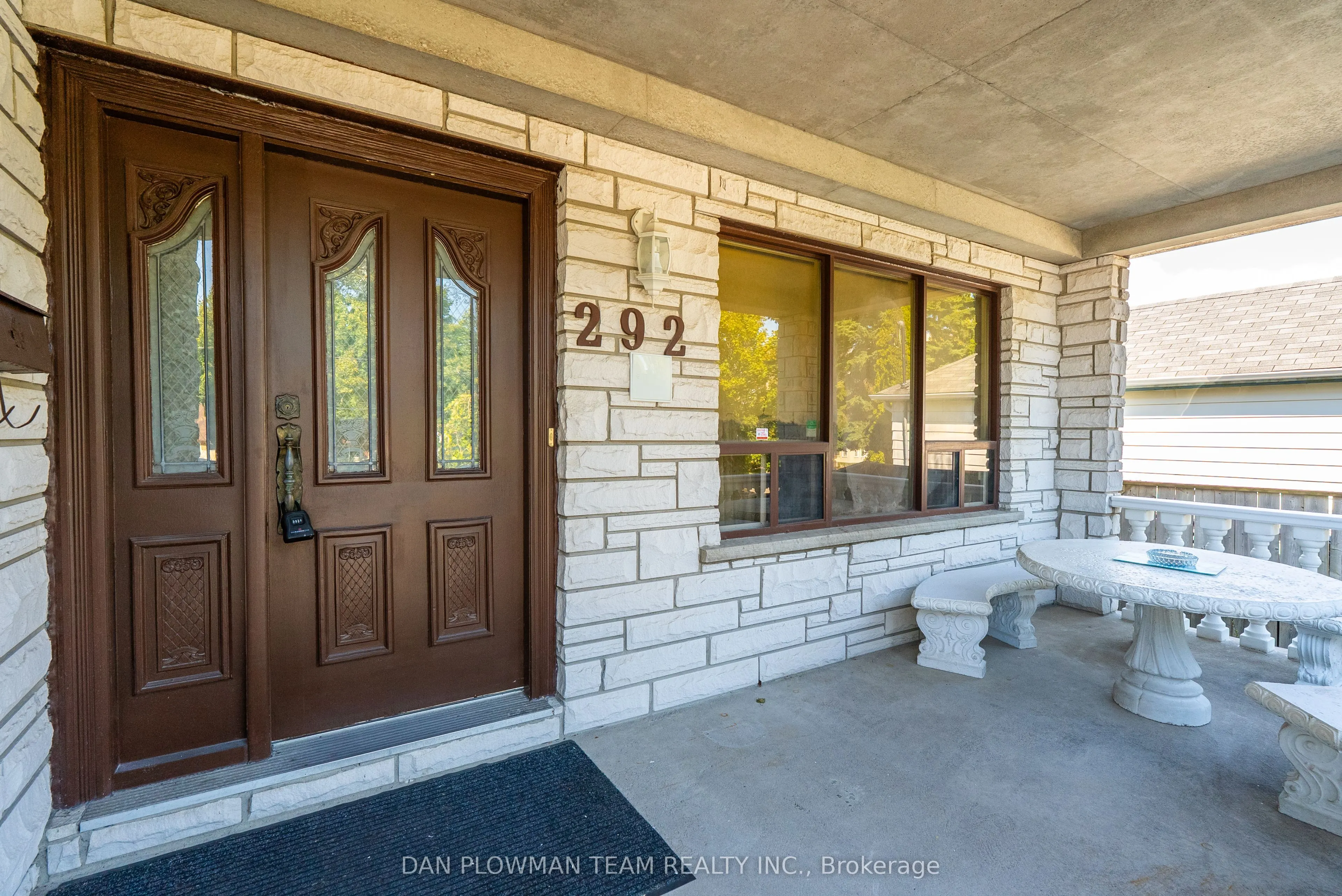 292 Gibbons Street
