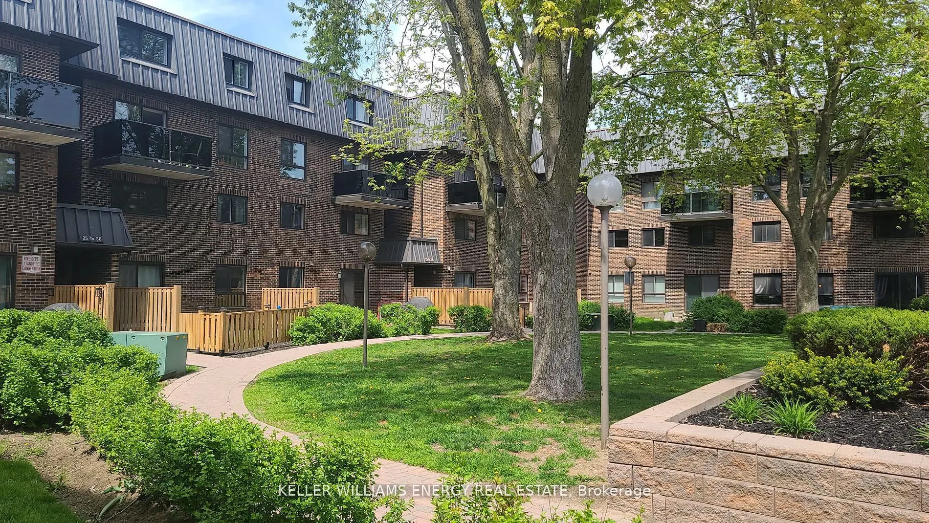 43 Taunton Road E, #48