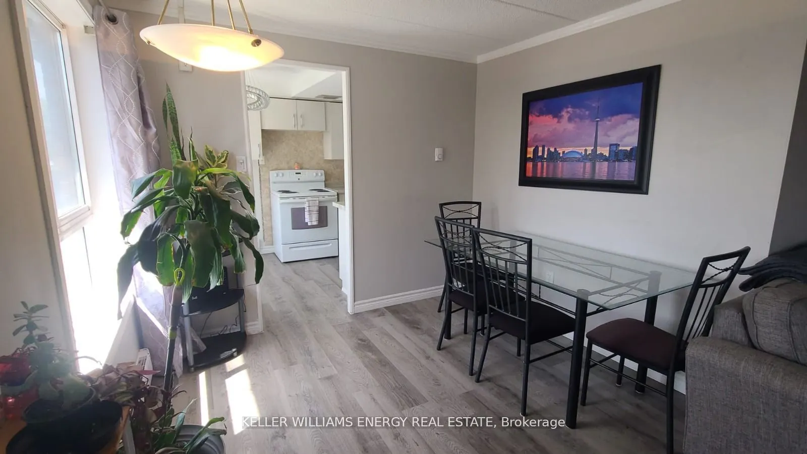 43 Taunton Road E, #48