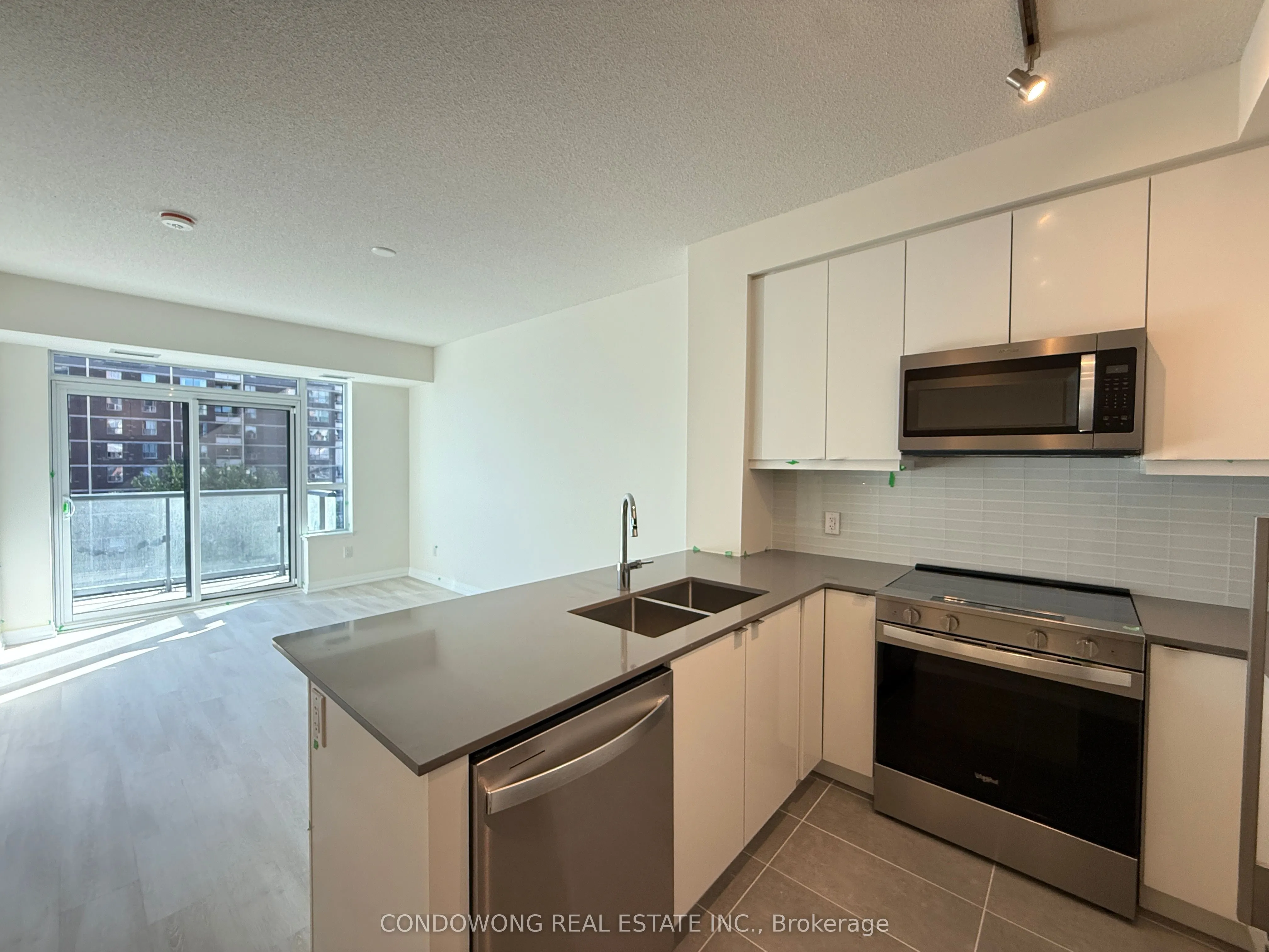 3270 Sheppard Avenue, #823