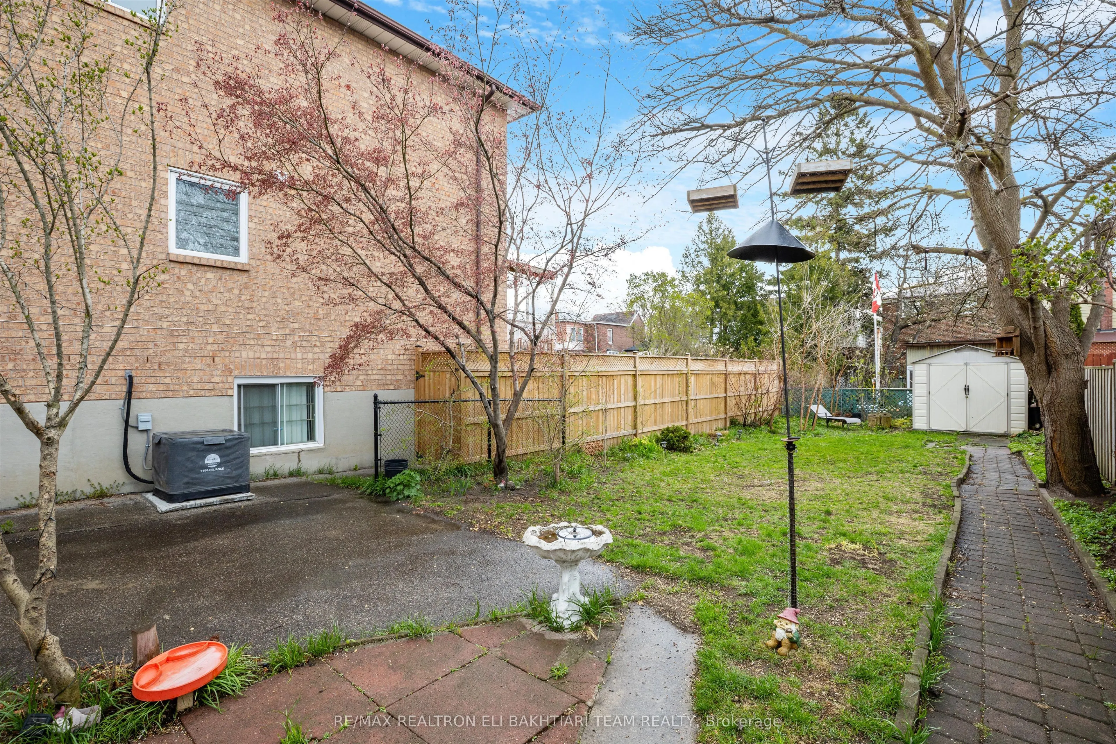 43 King Edward Avenue