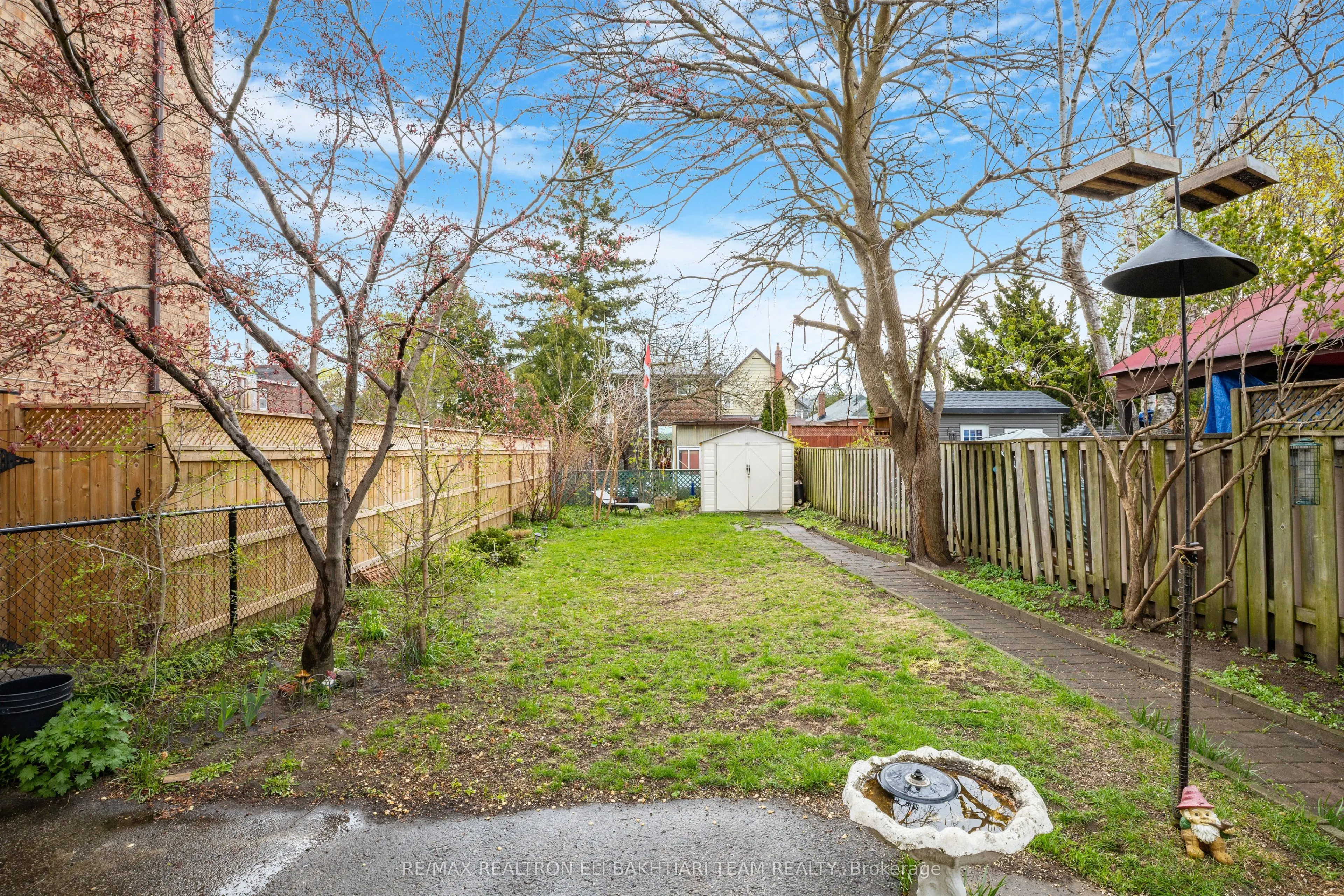 43 King Edward Avenue