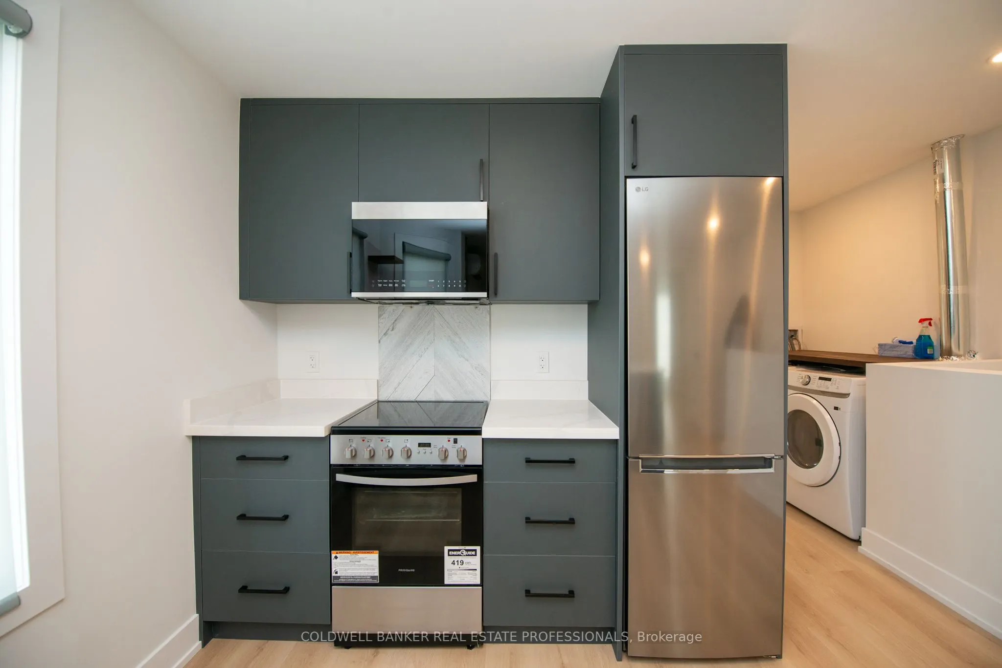 214 Simpson Avenue, #Upper