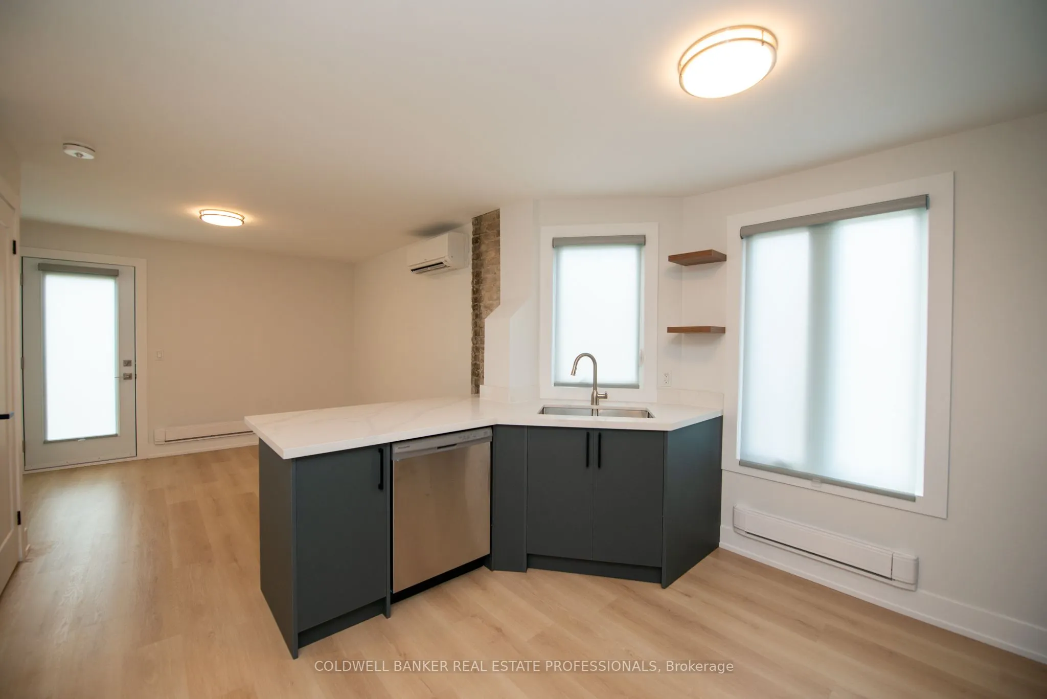 214 Simpson Avenue, #Upper