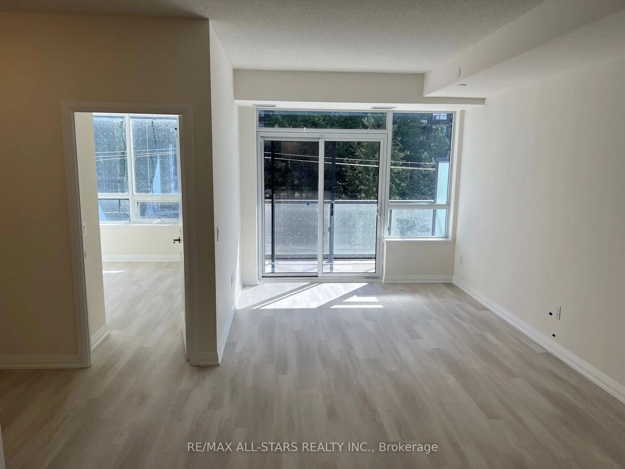 3270 Sheppard Avenue E, #324