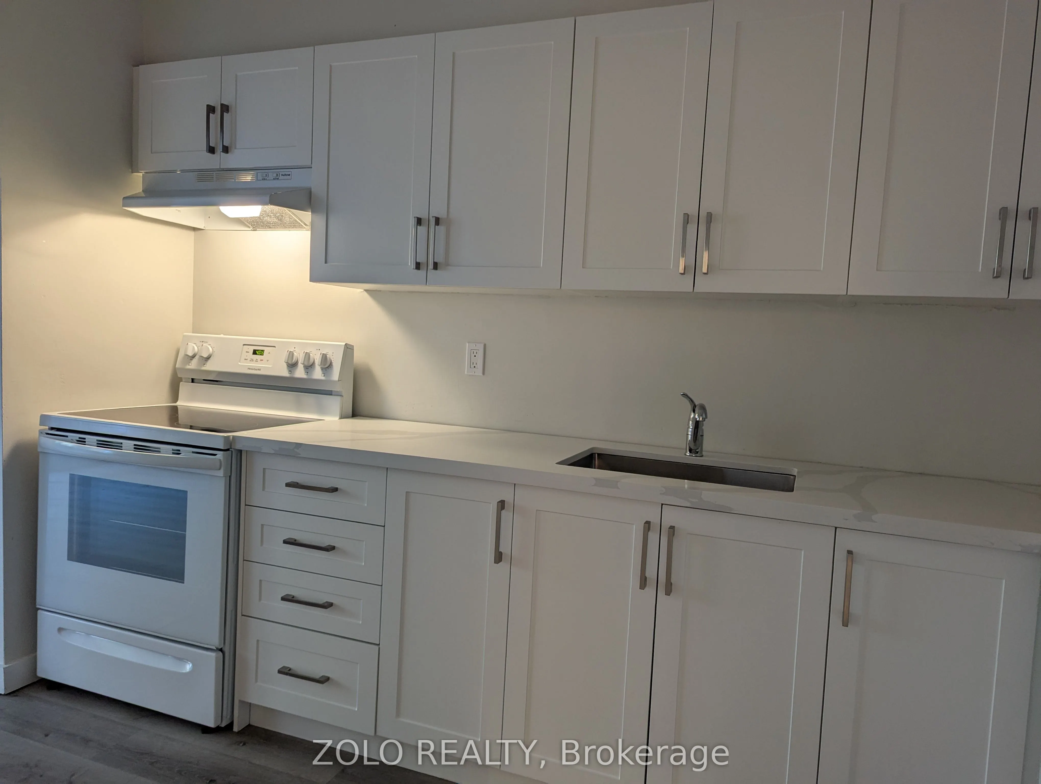 5 Massey Square, #1801