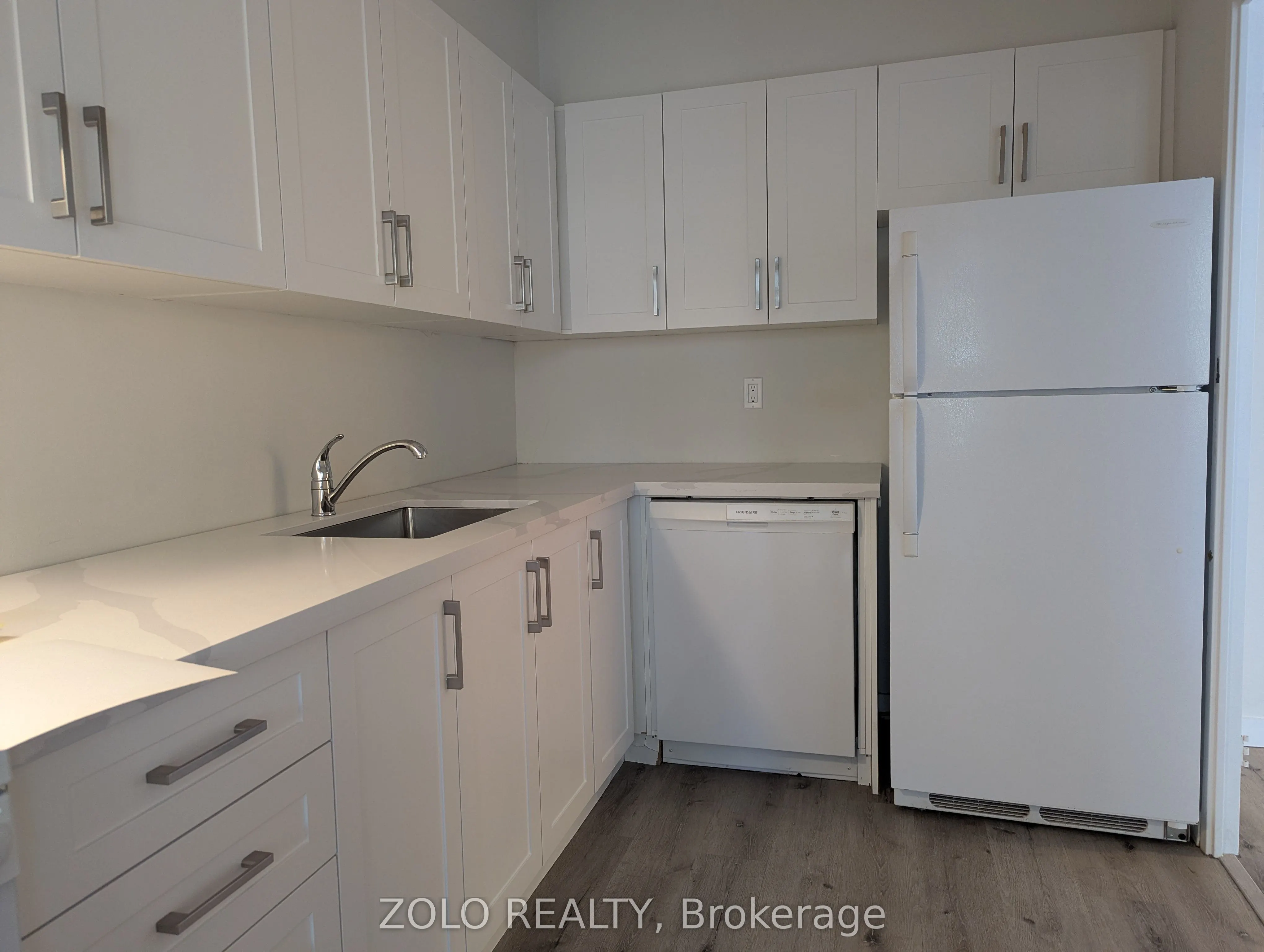 5 Massey Square, #1801