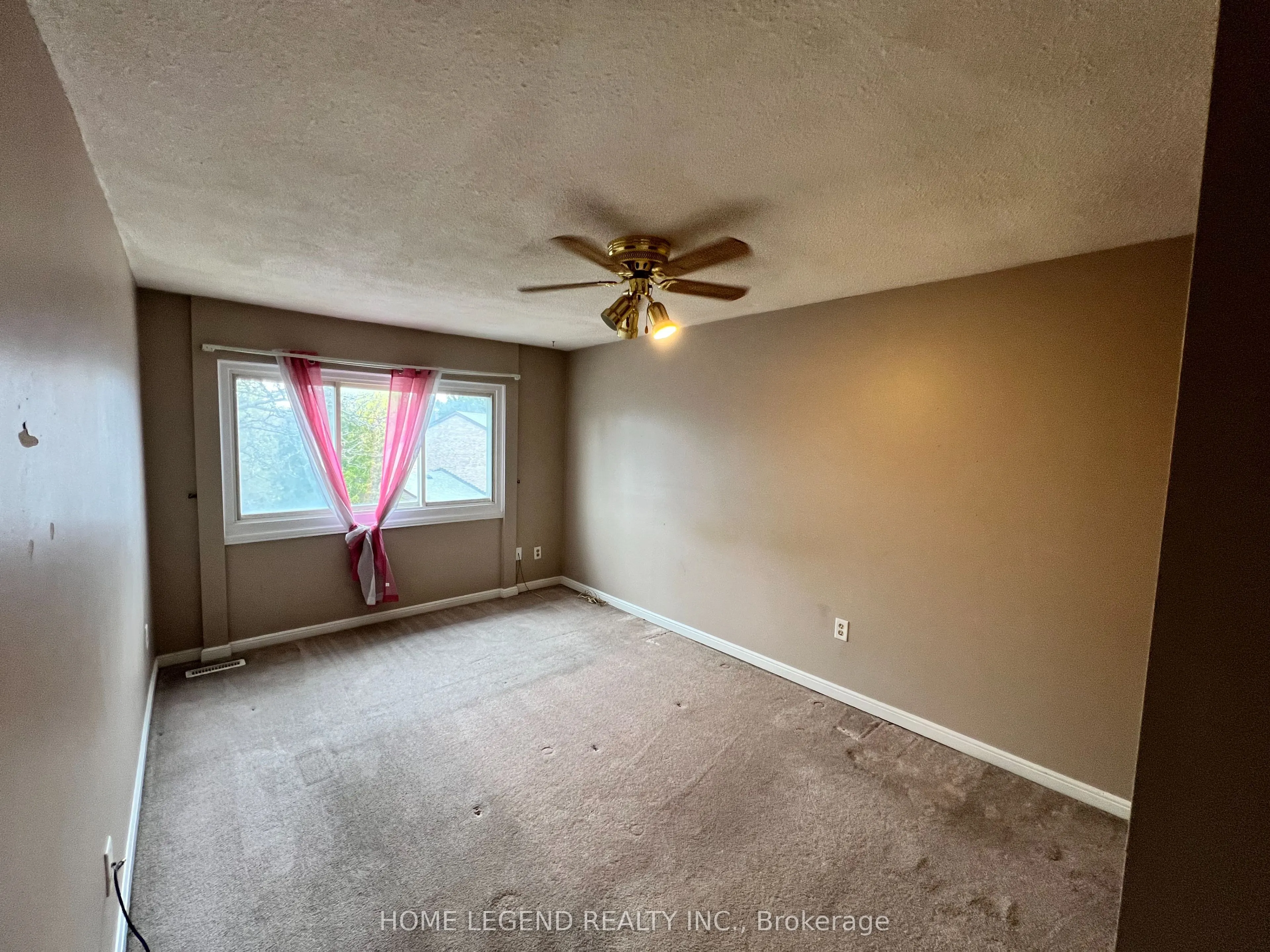 100 Burrows Hall Boulevard, #38