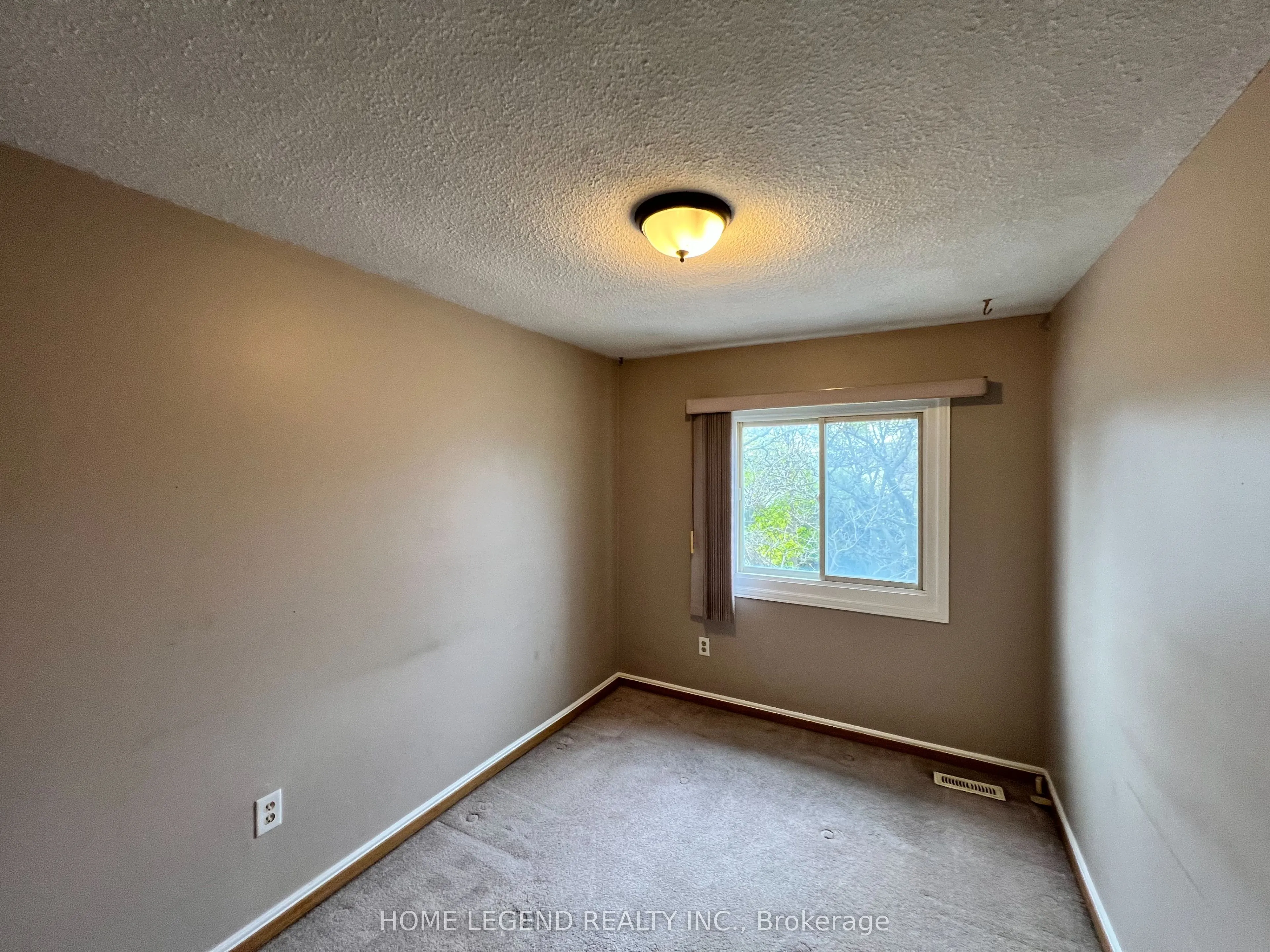 100 Burrows Hall Boulevard, #38