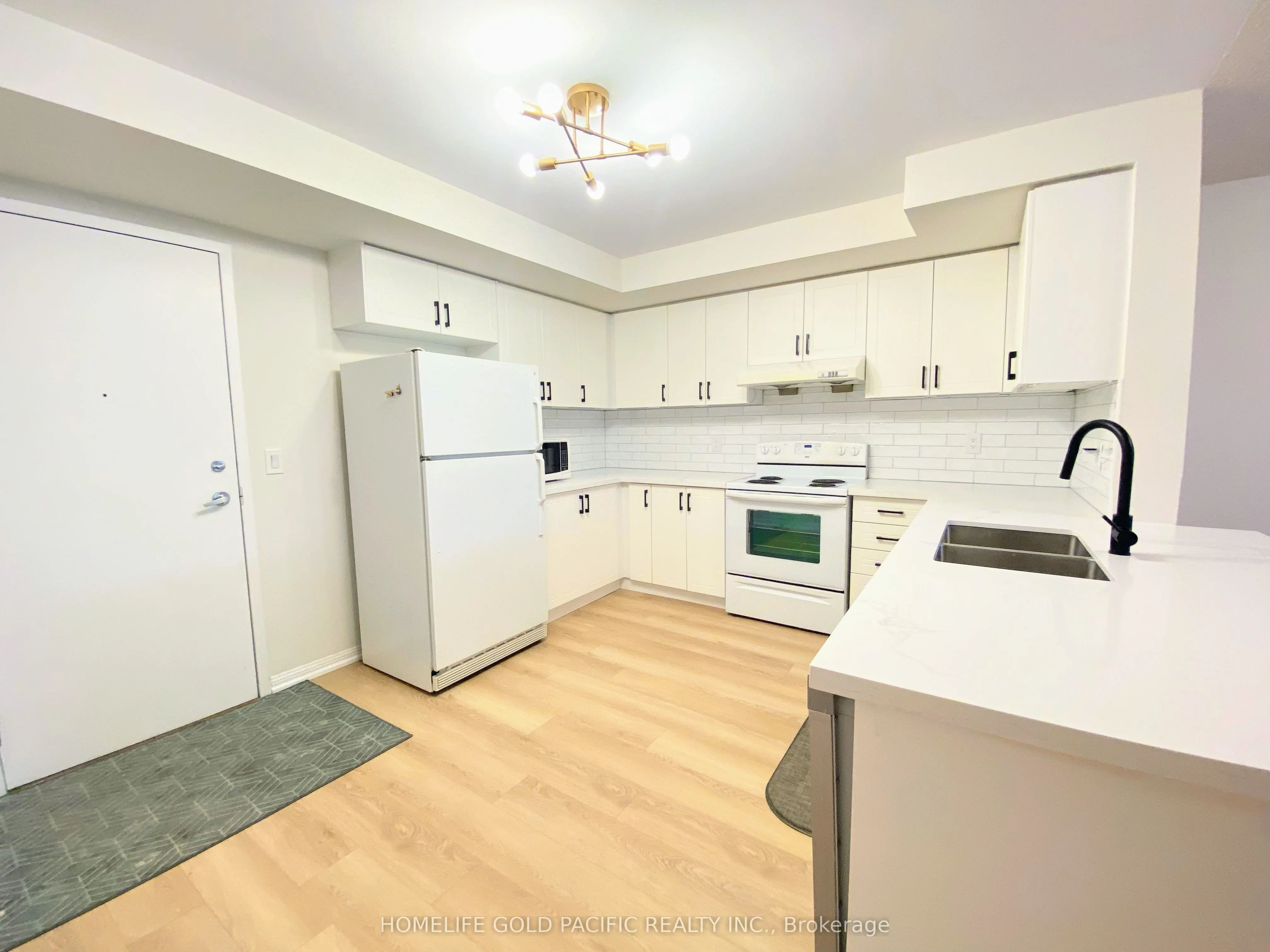 1881 McNicoll Avenue, #315