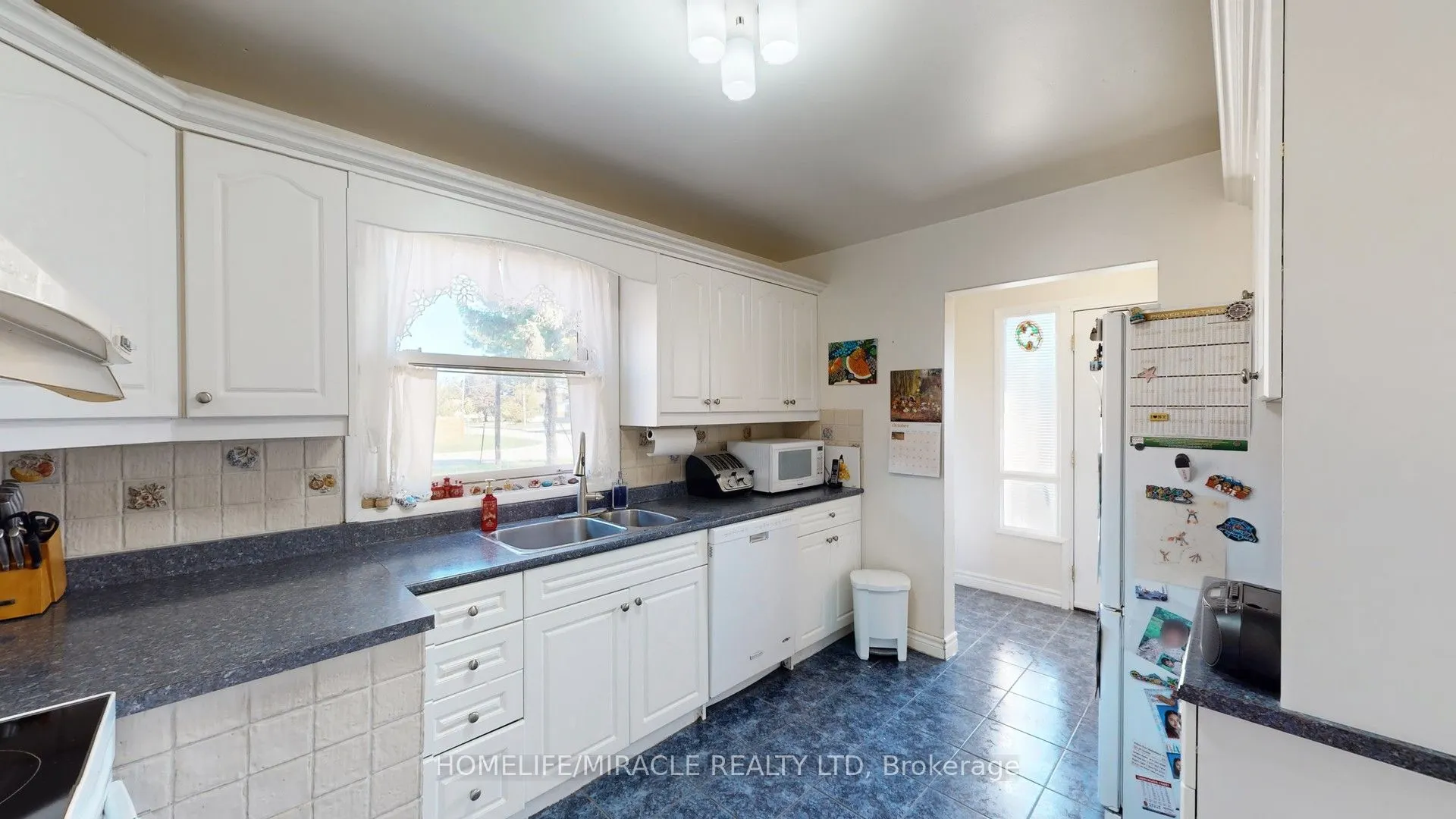 48 Frey Crescent