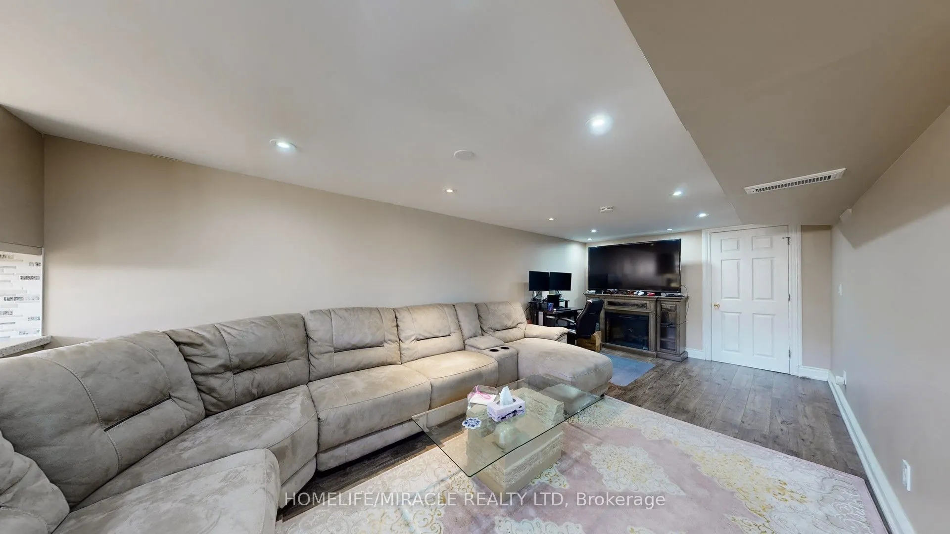 48 Frey Crescent