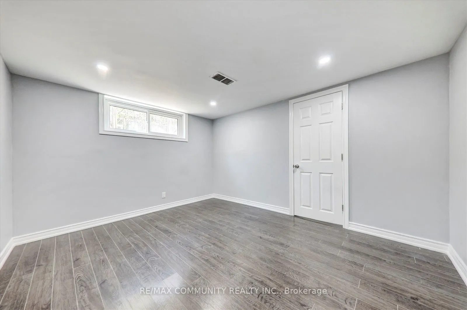 6 Barlow Road
