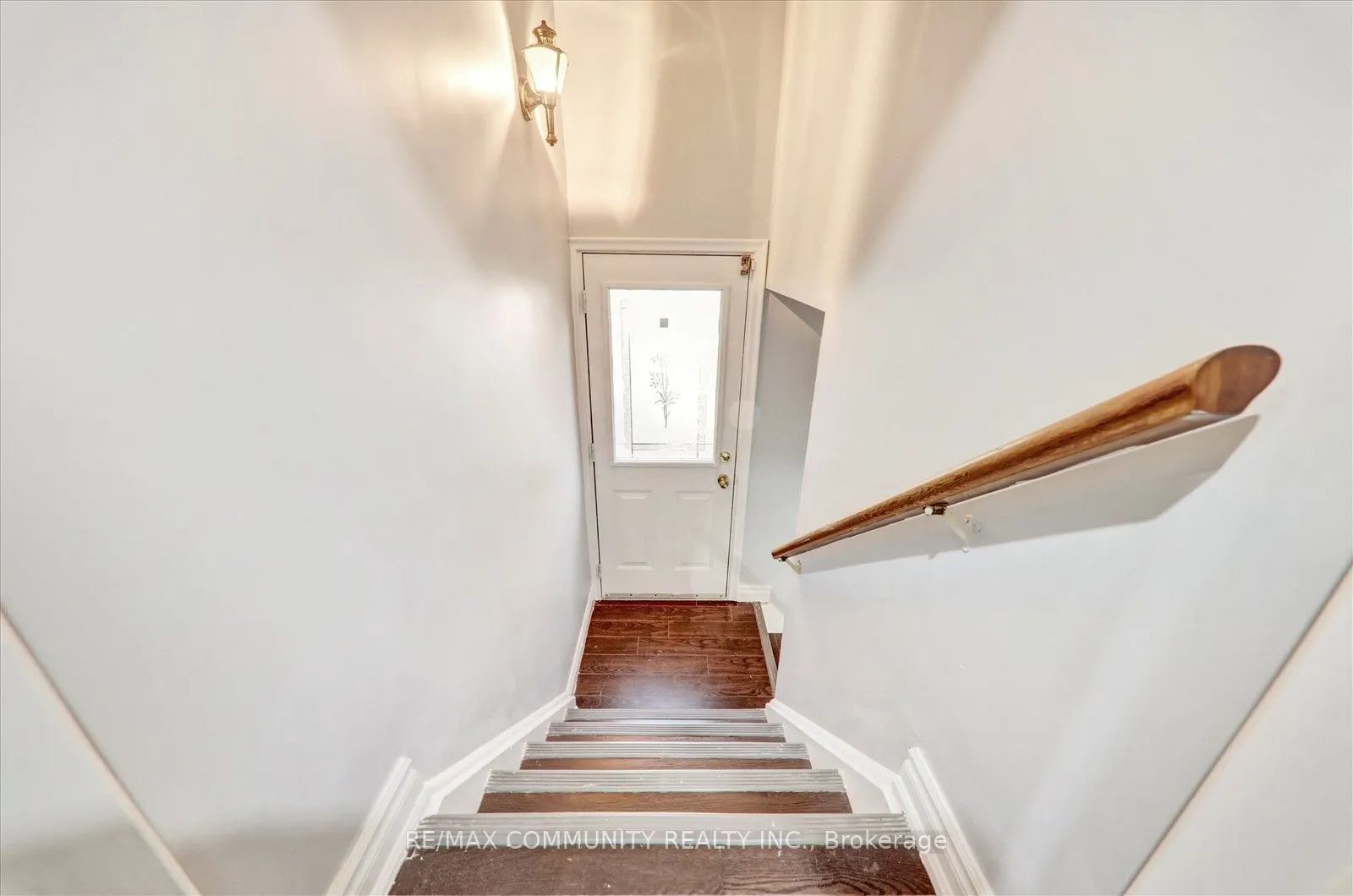 6 Barlow Road