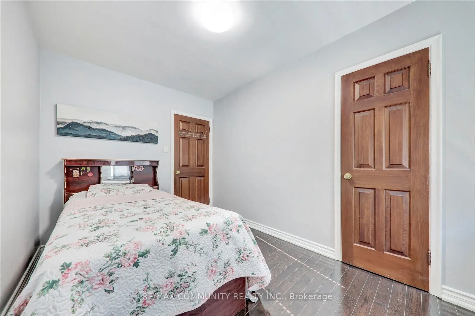 6 Barlow Road