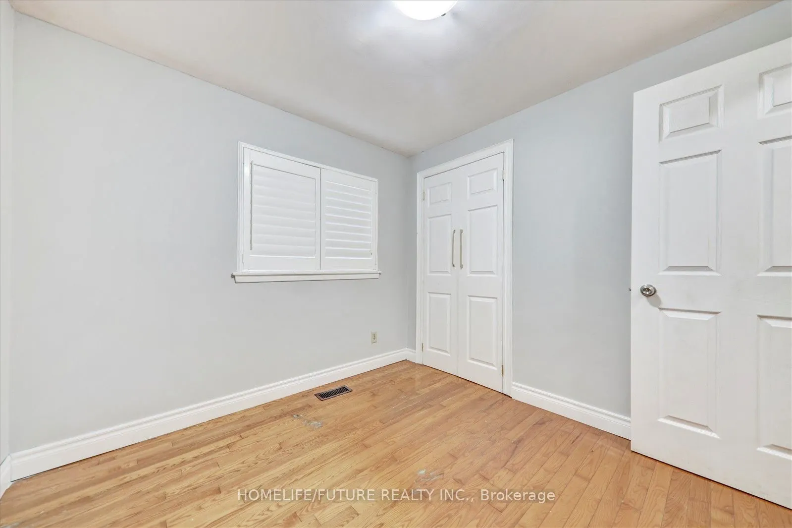 97 Dunsfold Drive, #Main & 2nd Flr