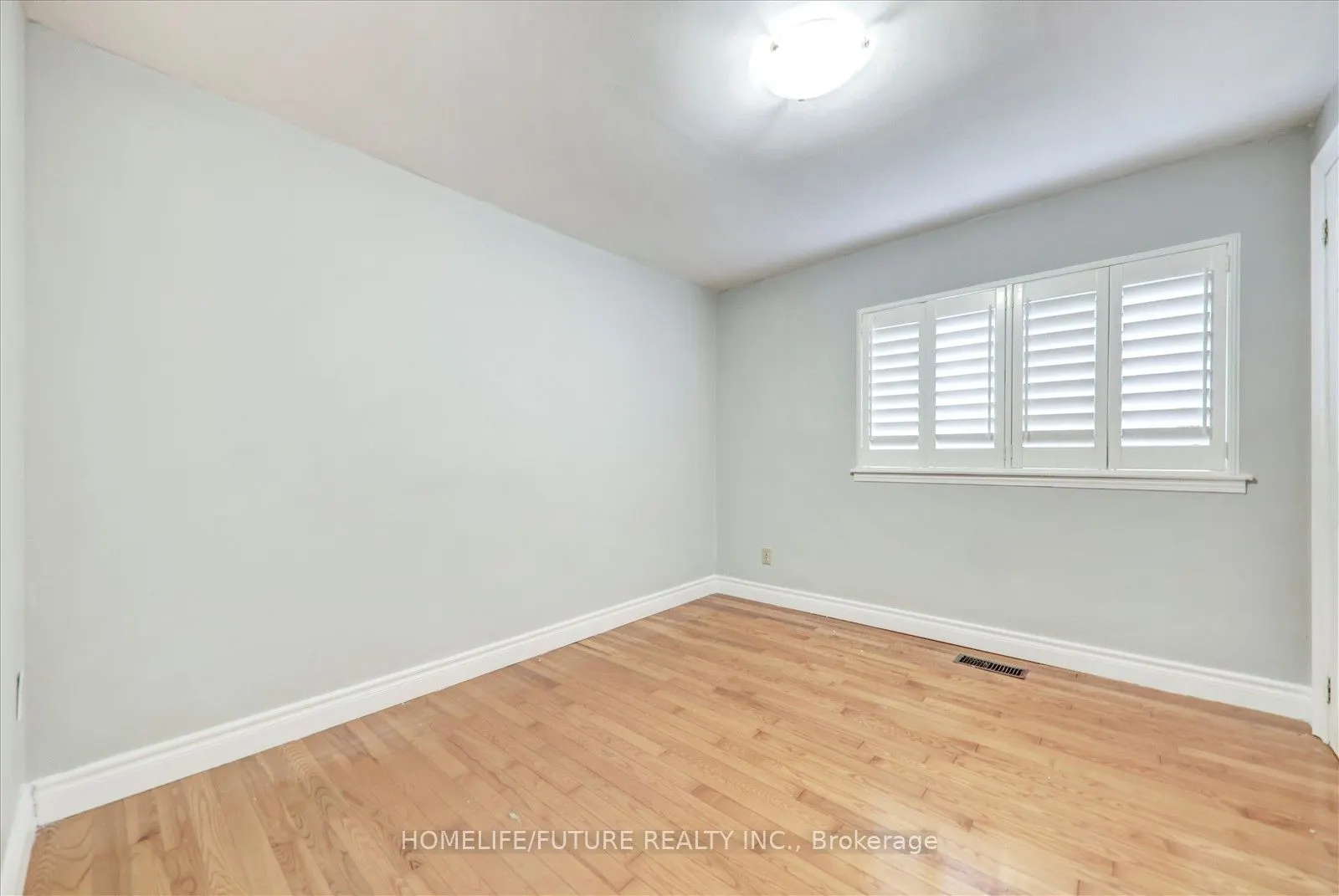 97 Dunsfold Drive, #Main & 2nd Flr