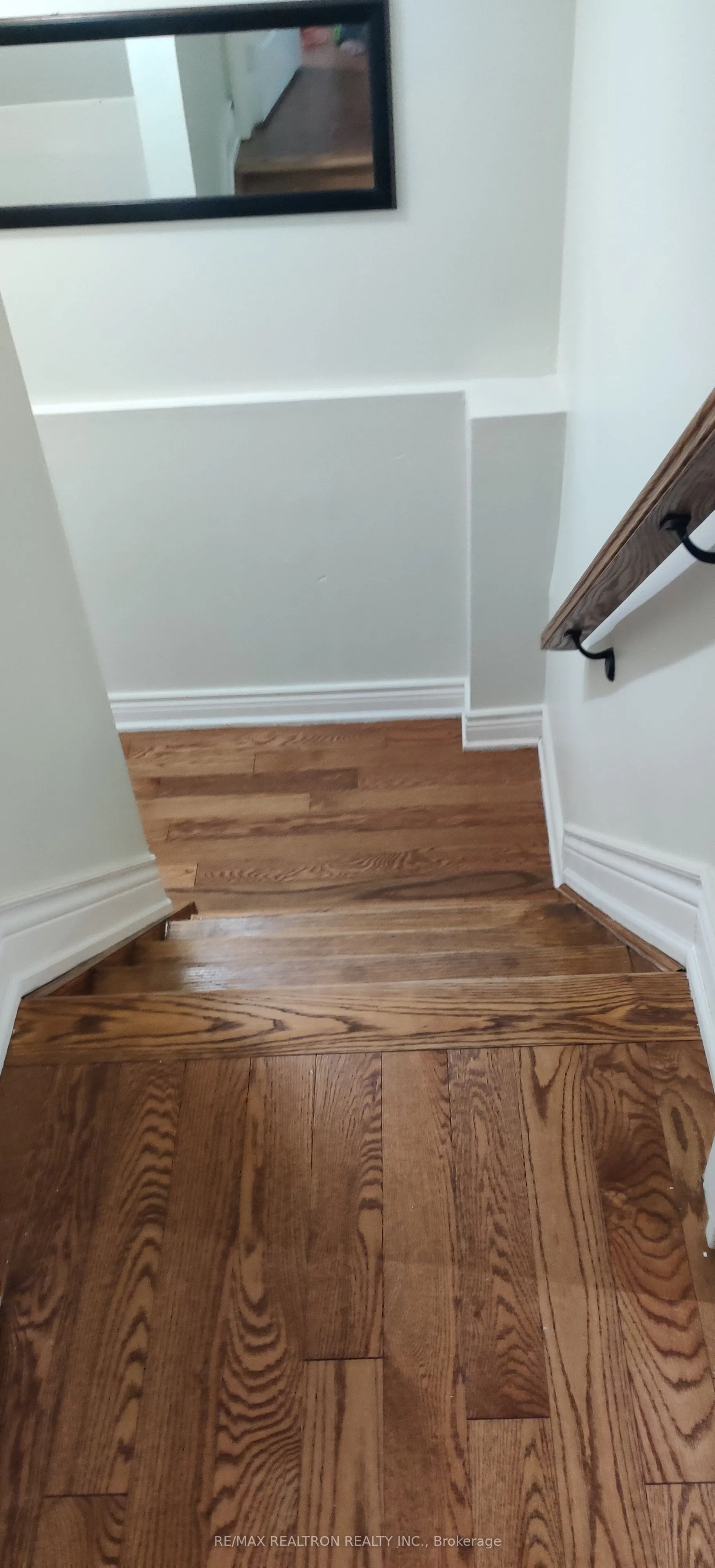 112 Valley Stream Drive