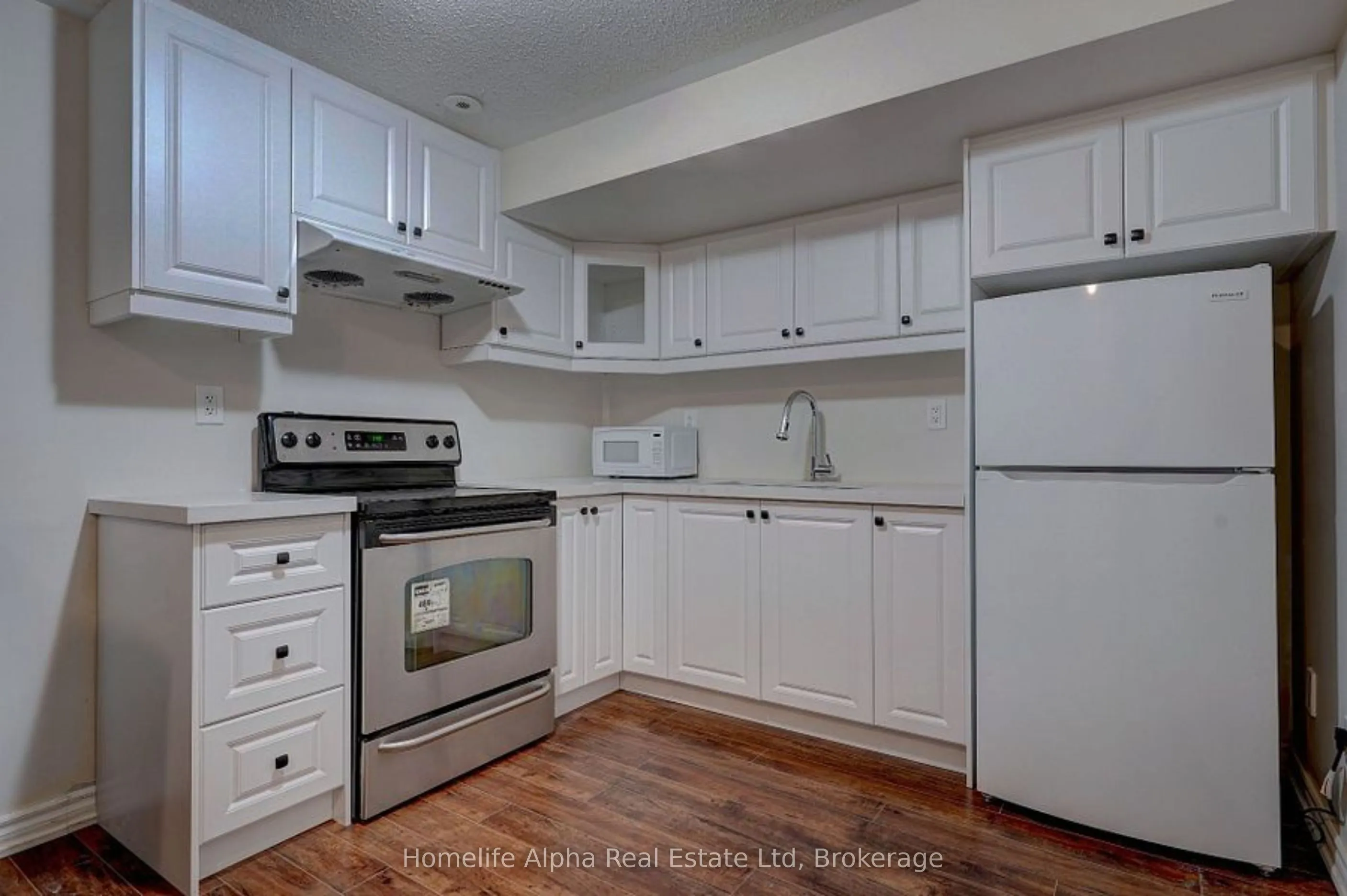 2798 Eglinton Avenue E, #6 BSMT