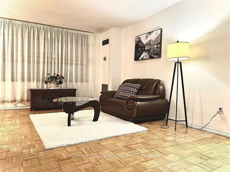 2721 Victoria Park Avenue, #1004