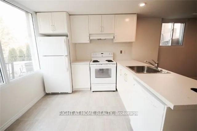 350 Hillcroft Street, #Bsmt