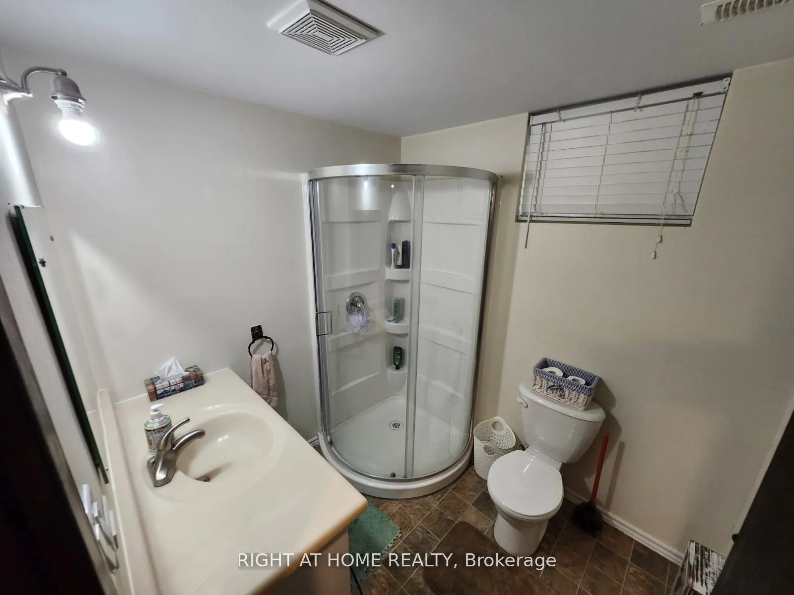 350 Hillcroft Street, #Bsmt