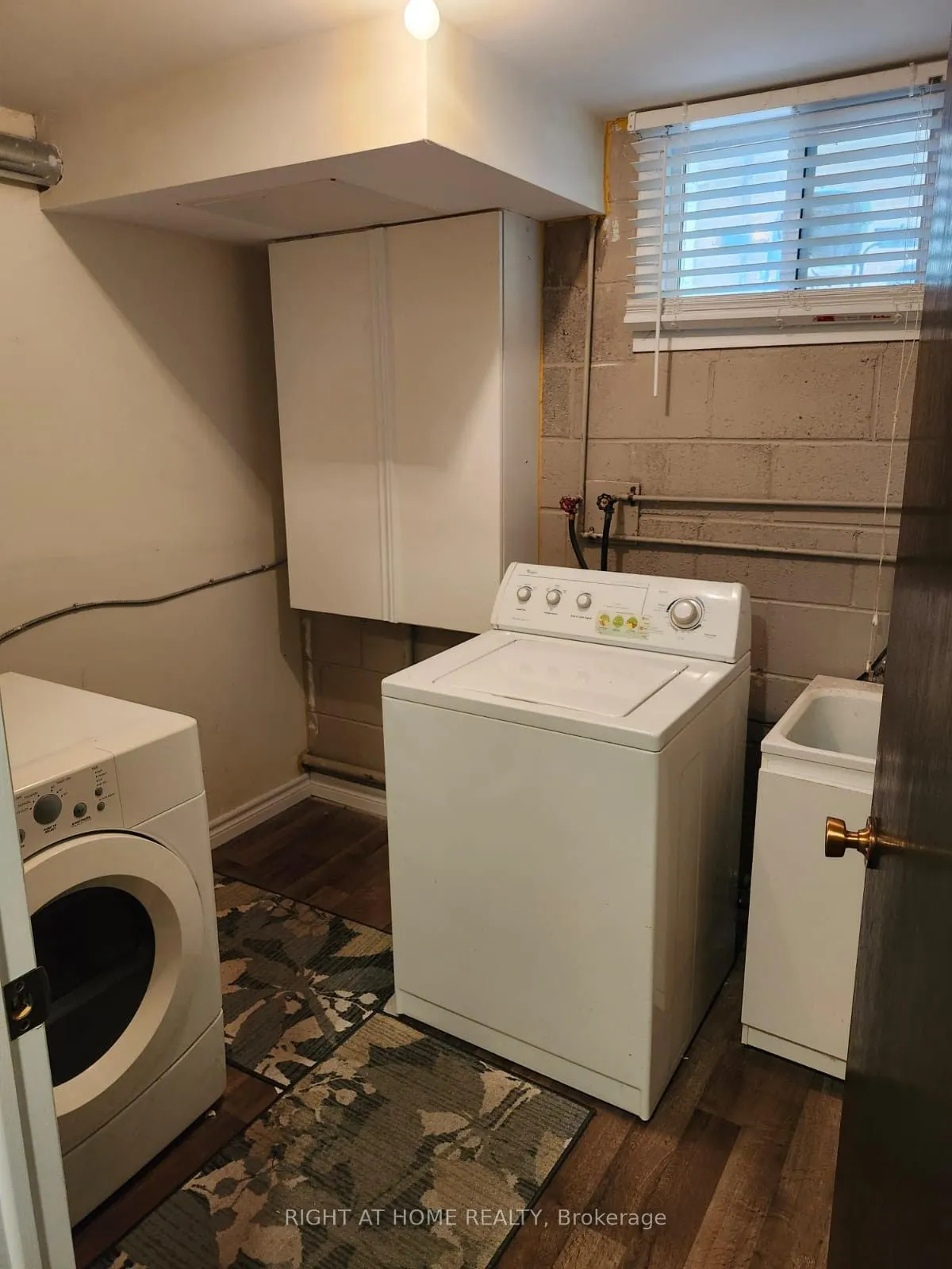 350 Hillcroft Street, #Bsmt