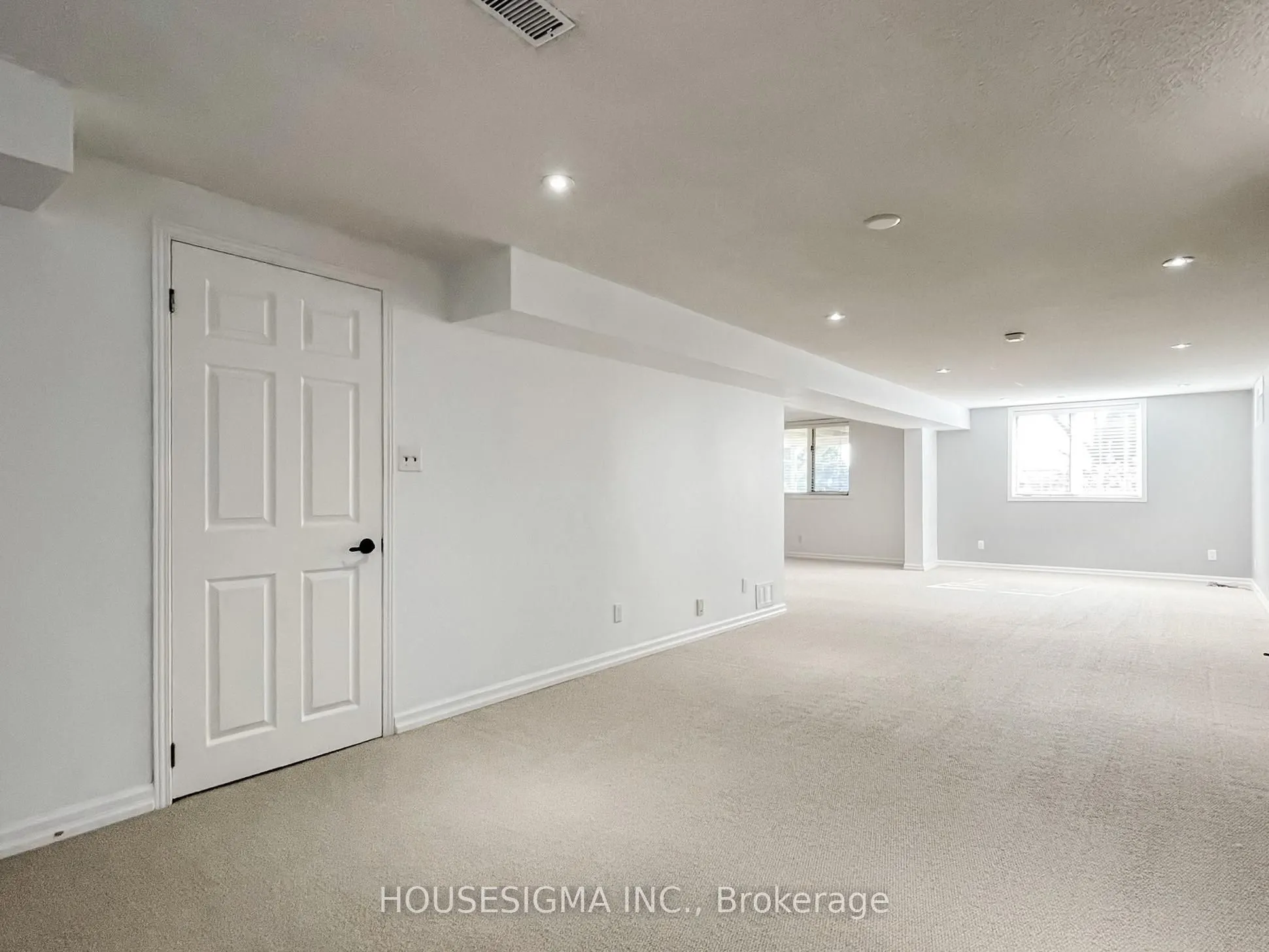 952 Peggoty Circle