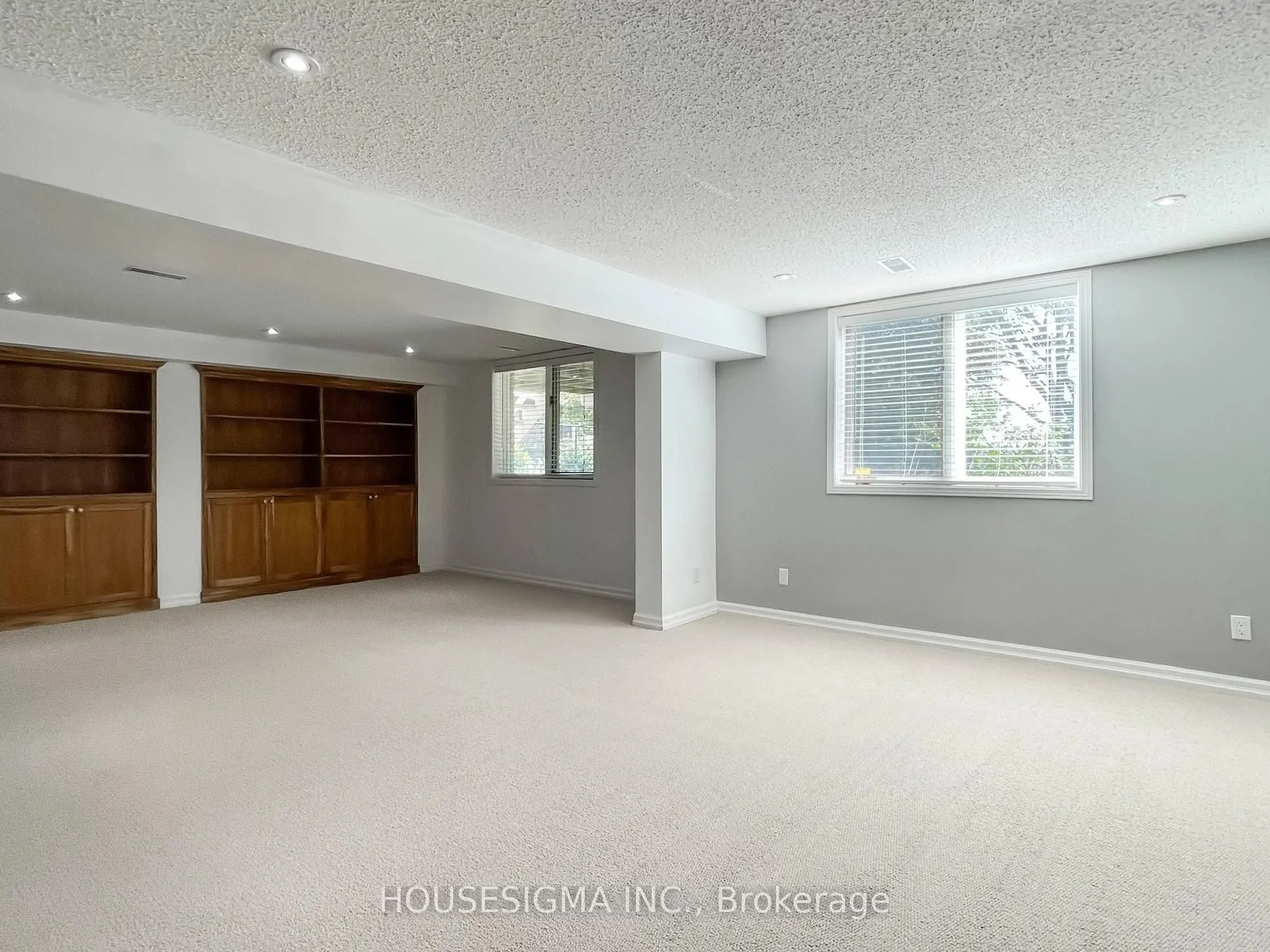 952 Peggoty Circle