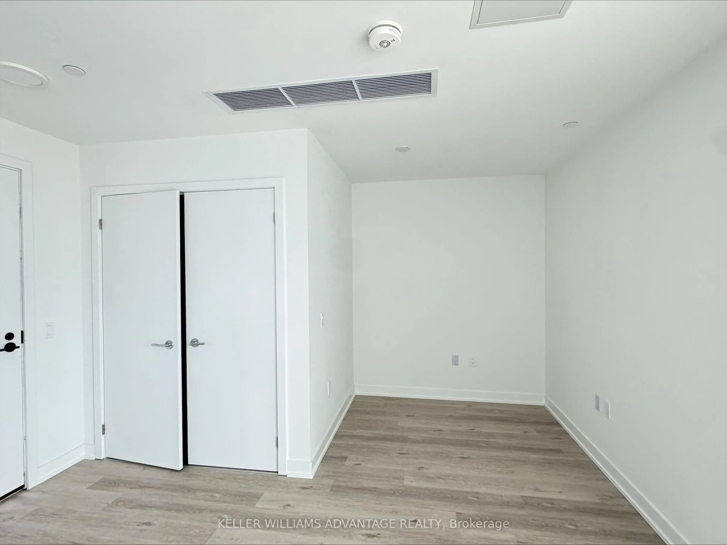 1604 Charles Street E, #PH-511 B