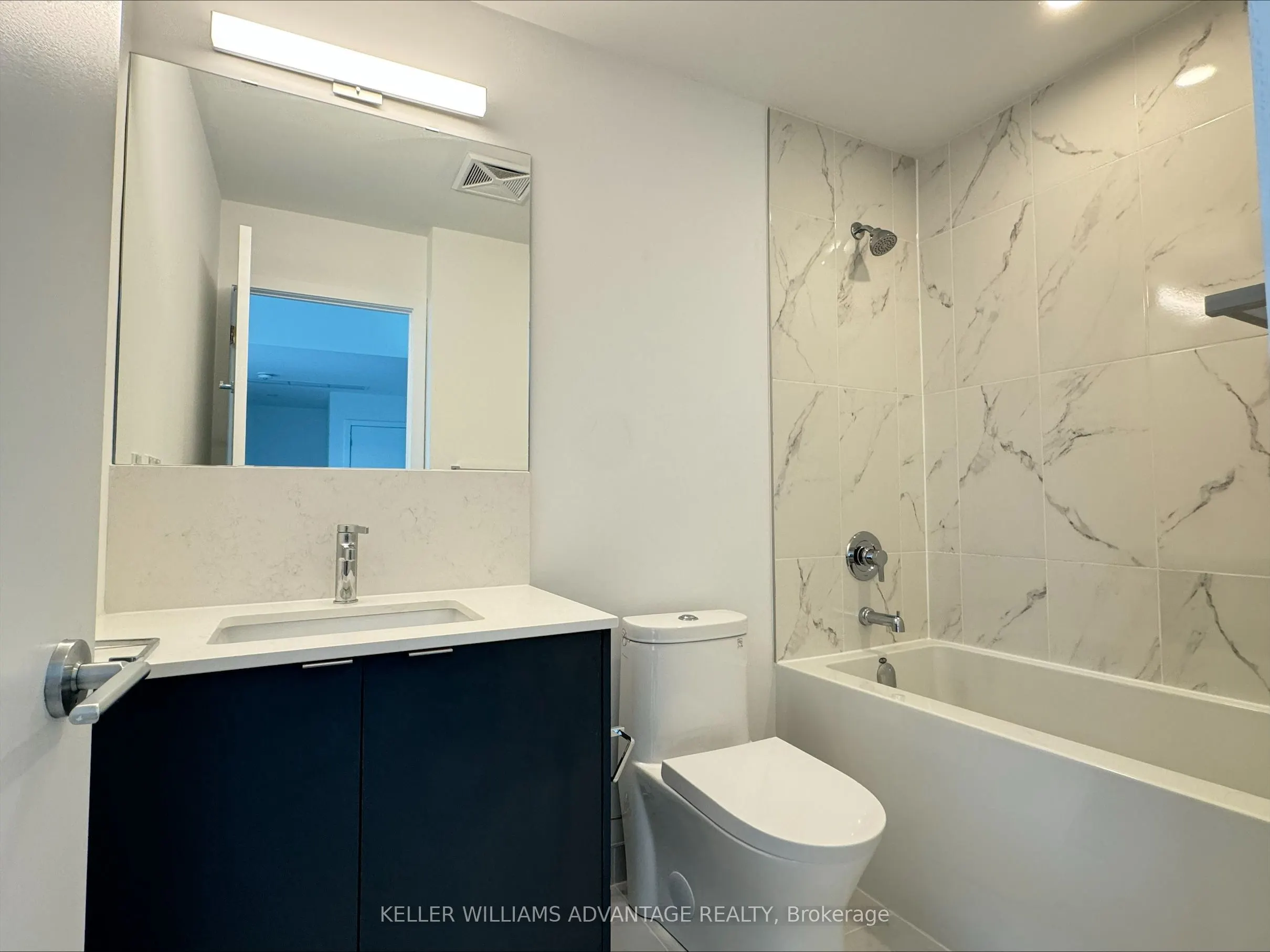 1604 Charles Street E, #PH-511 B
