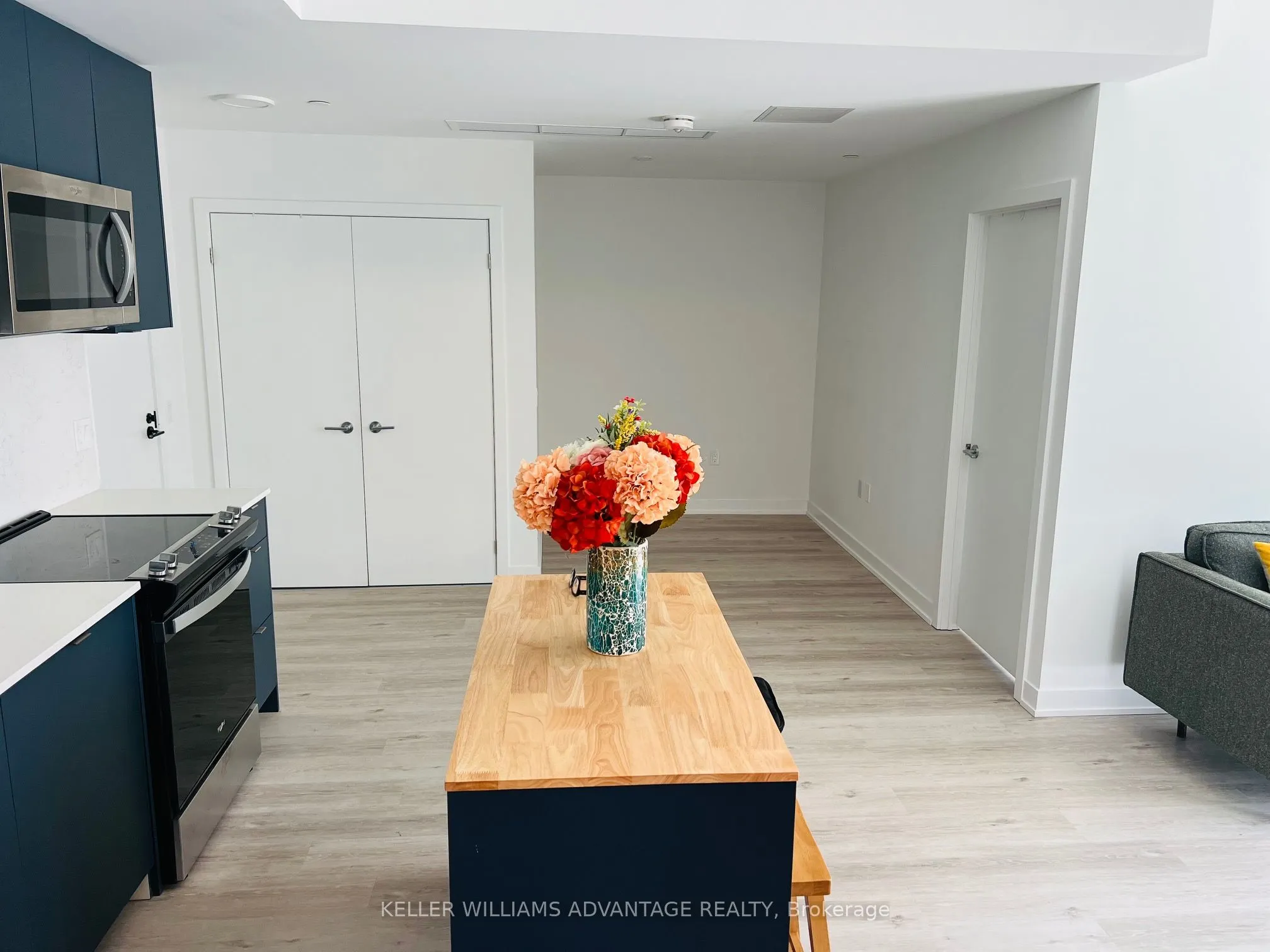 1604 Charles Street E, #PH-511 B