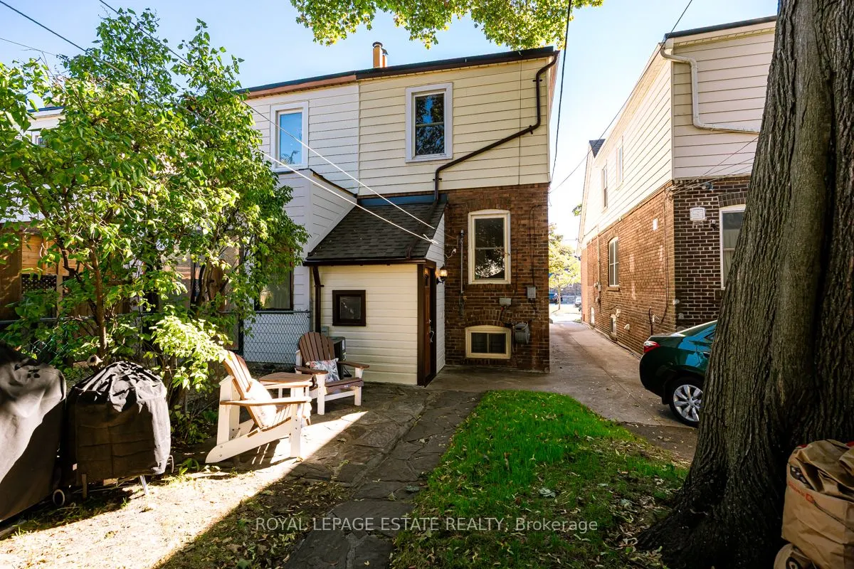 532 Glebeholme Boulevard