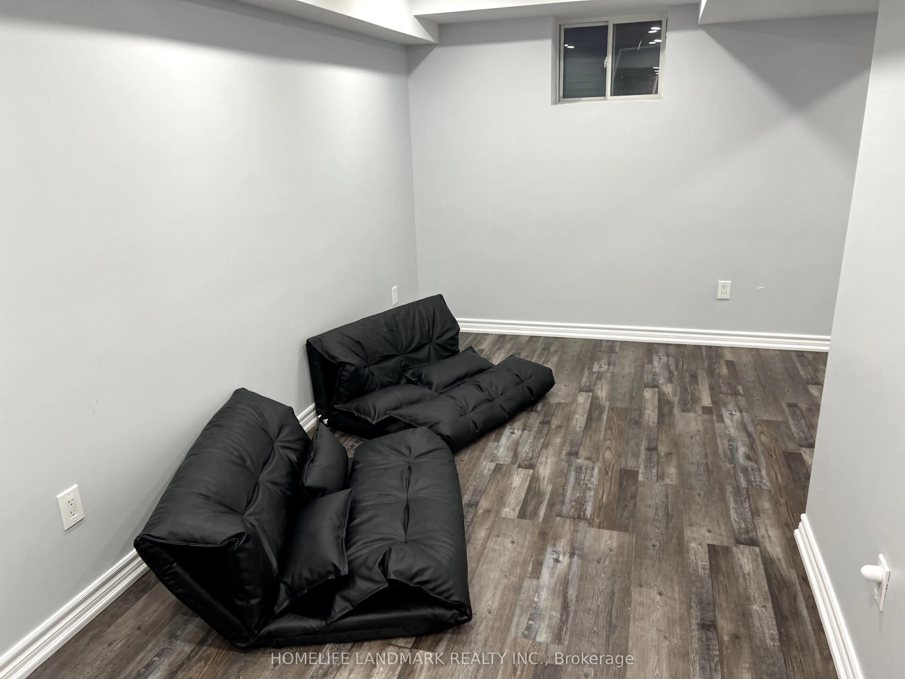 1158 Drawstring Lane