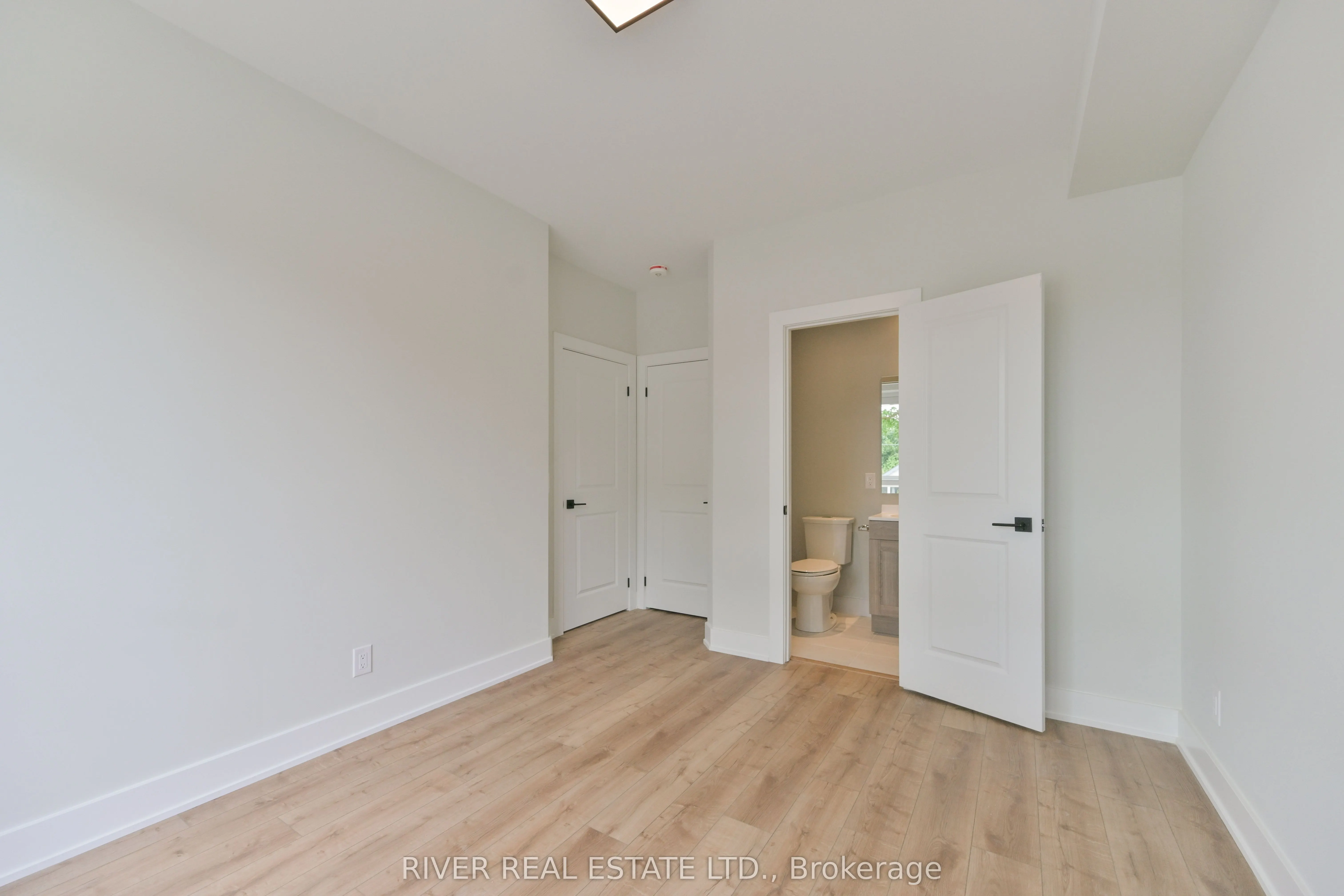 2420 Gerrard Street E, #2