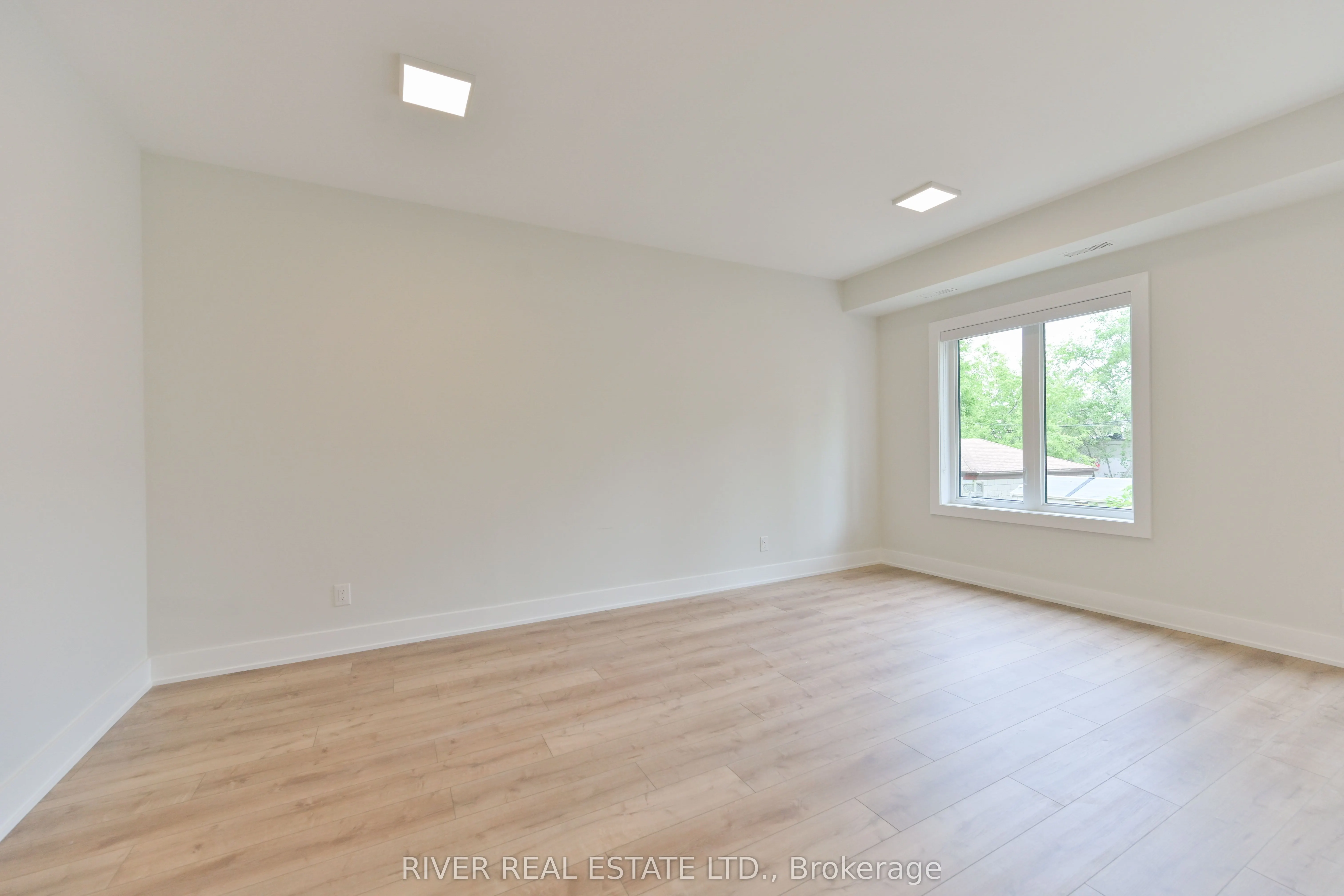 2420 Gerrard Street E, #2