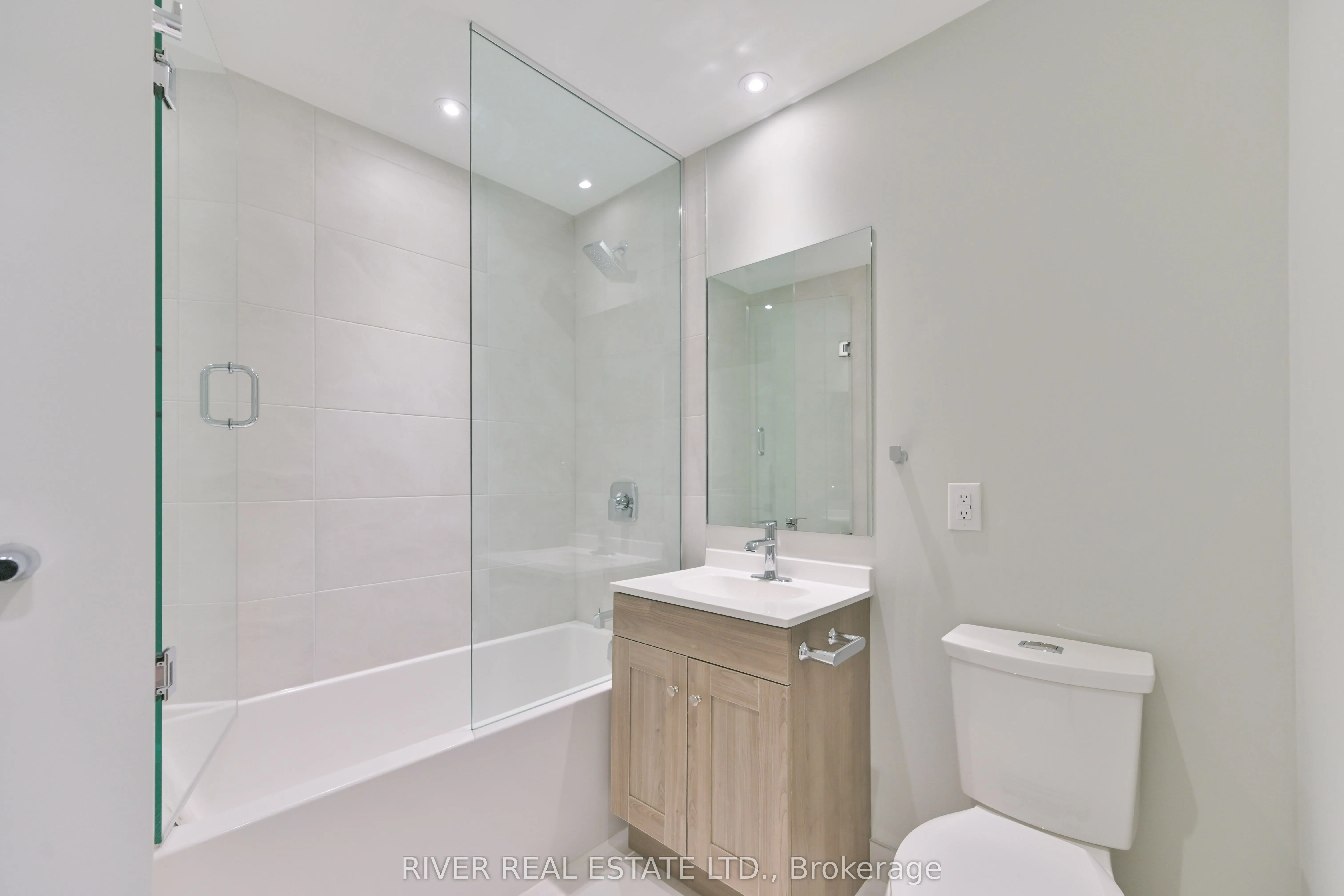 2420 Gerrard Street E, #2