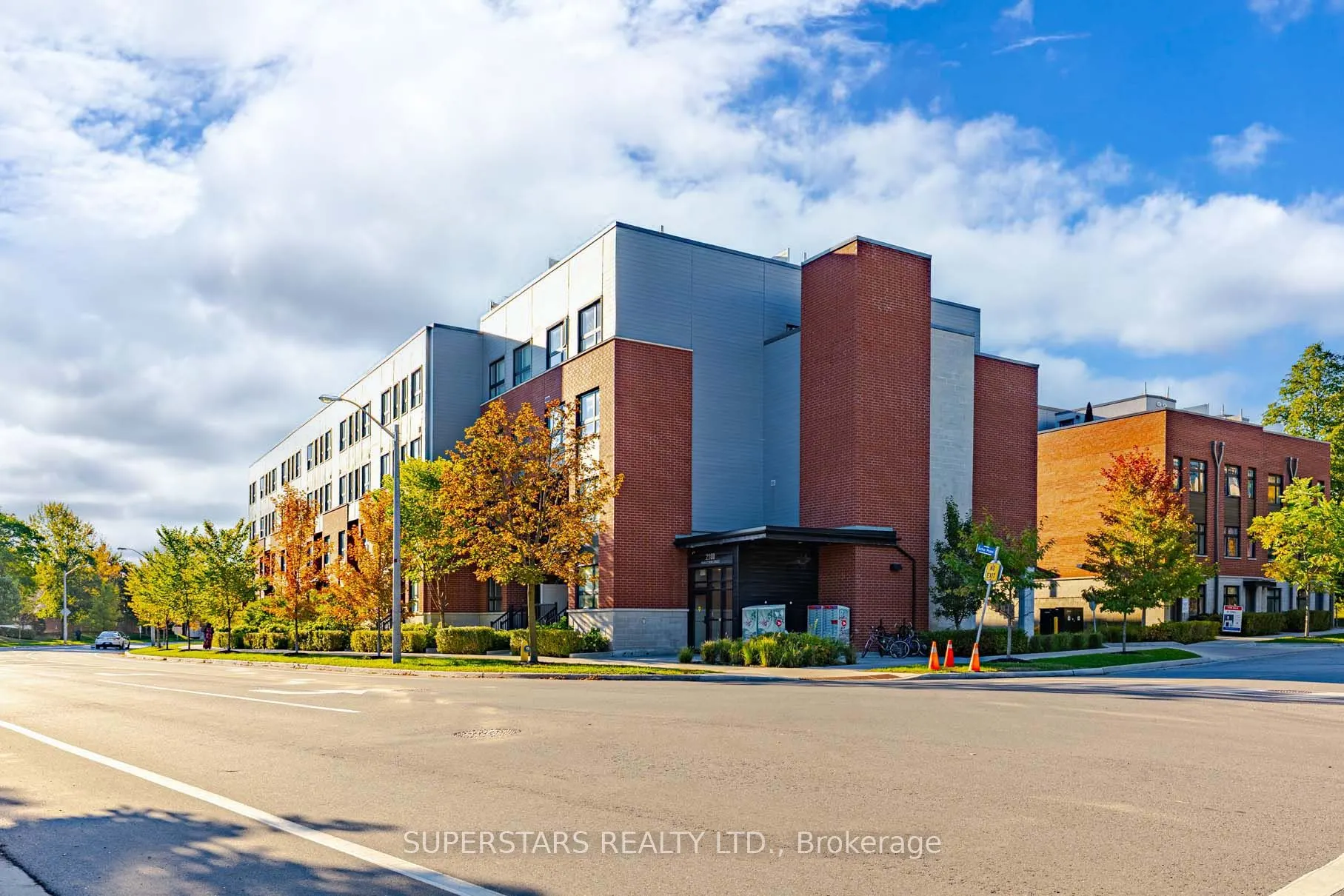 2100 Bridletowne Circle, #305
