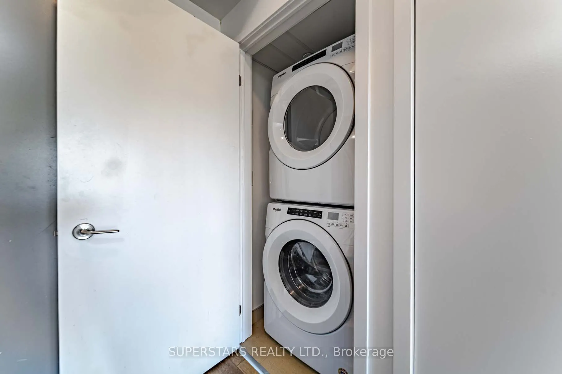 2100 Bridletowne Circle, #305