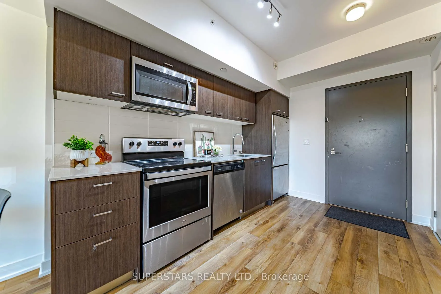2100 Bridletowne Circle, #305