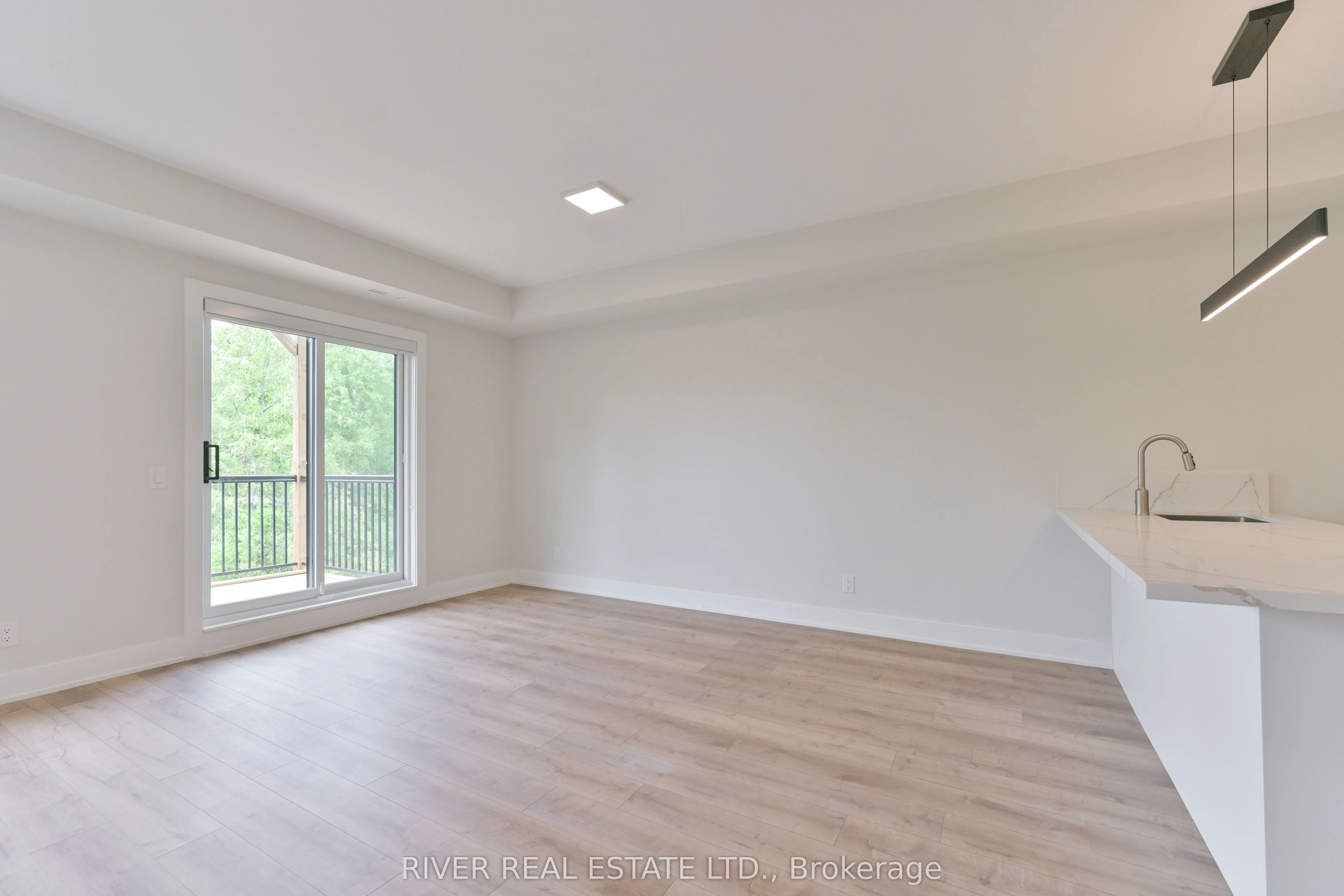 2420 Gerrard Street E, #3