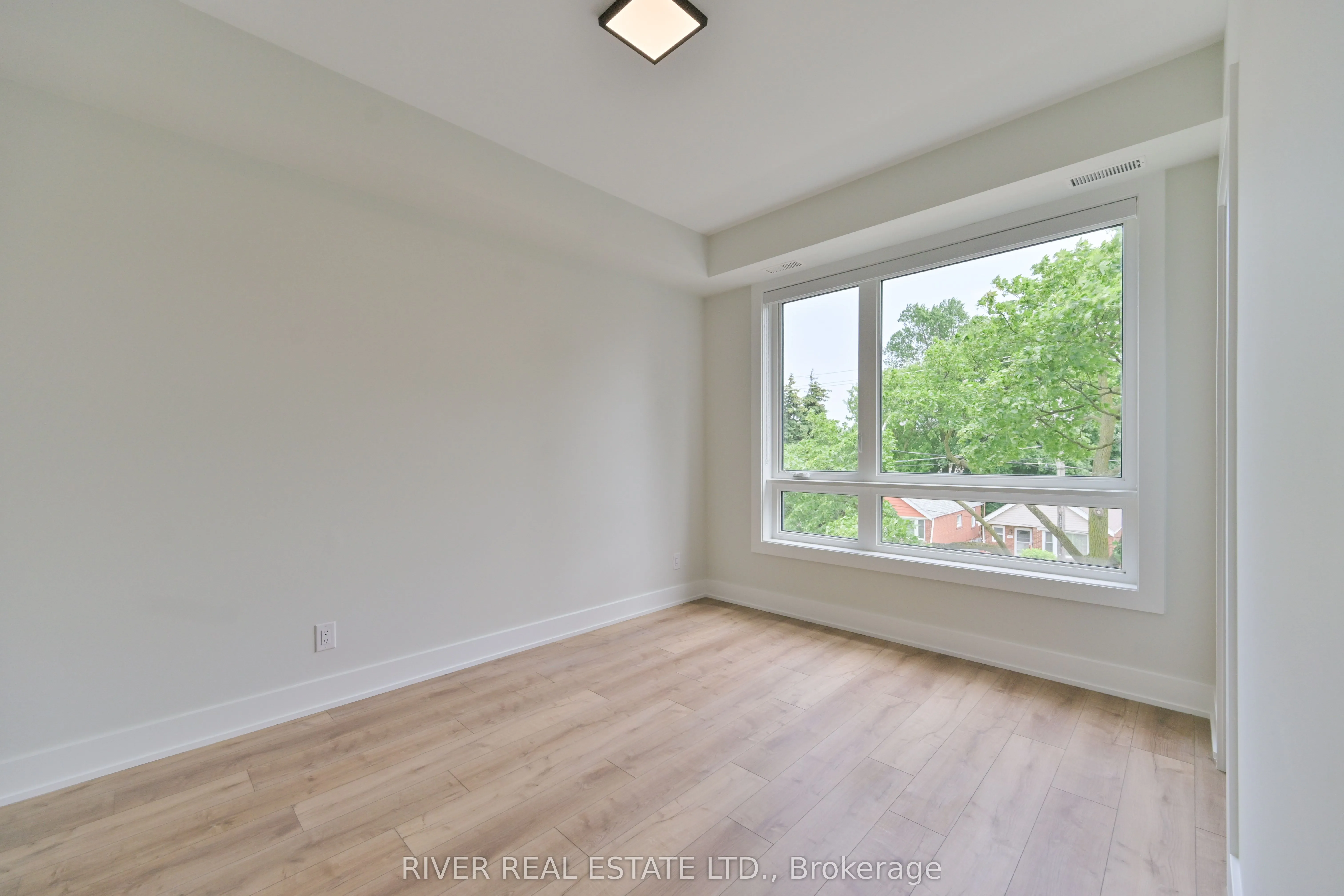 2420 Gerrard Street E, #3