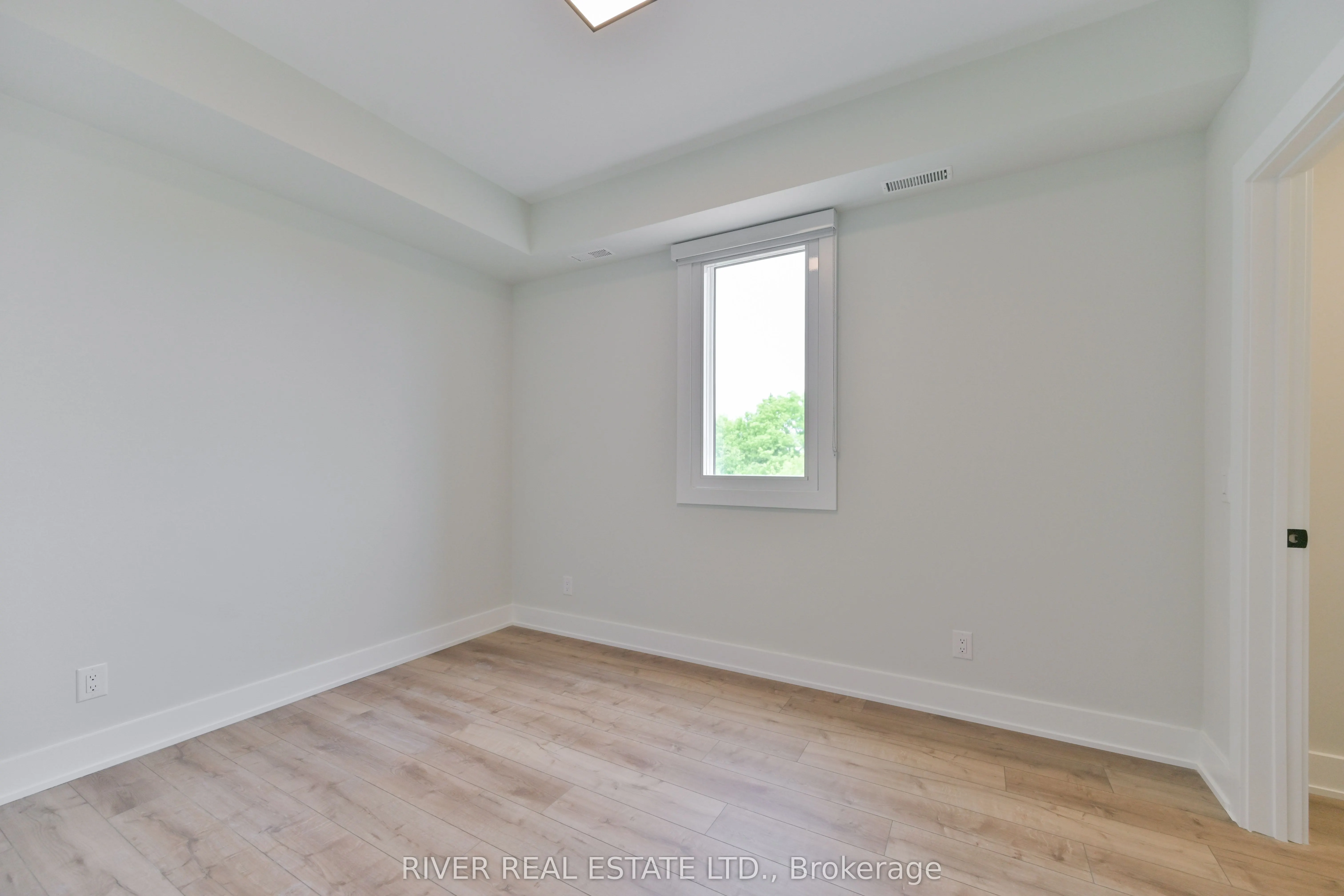 2420 Gerrard Street E, #3
