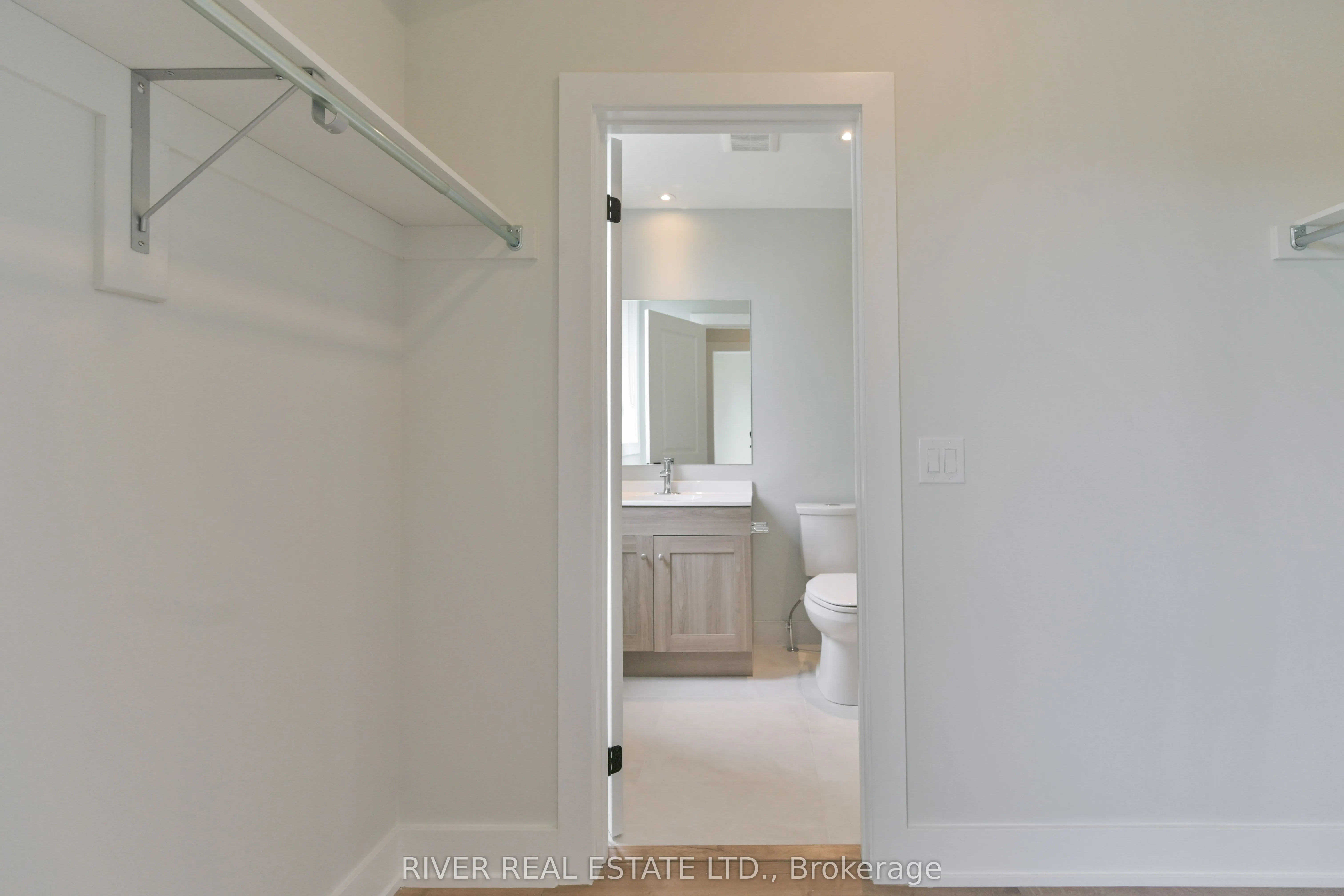 2420 Gerrard Street E, #3