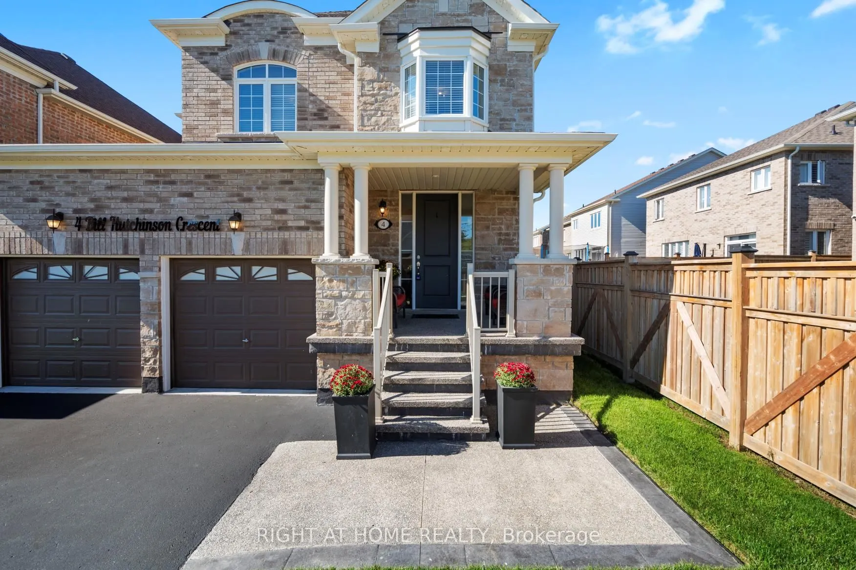 4 Bill Hutchinson Crescent