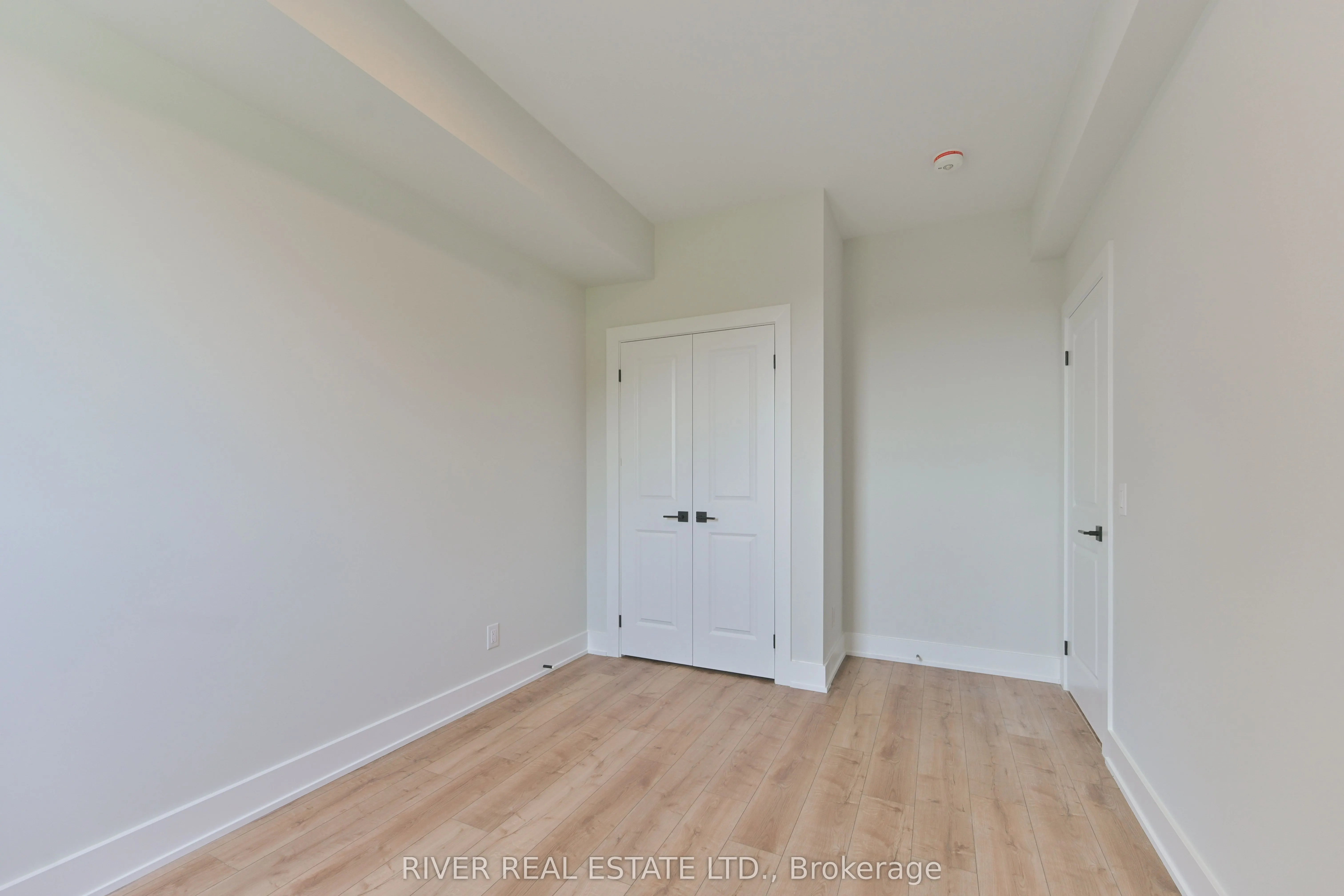 2420 Gerrard Street E, #4