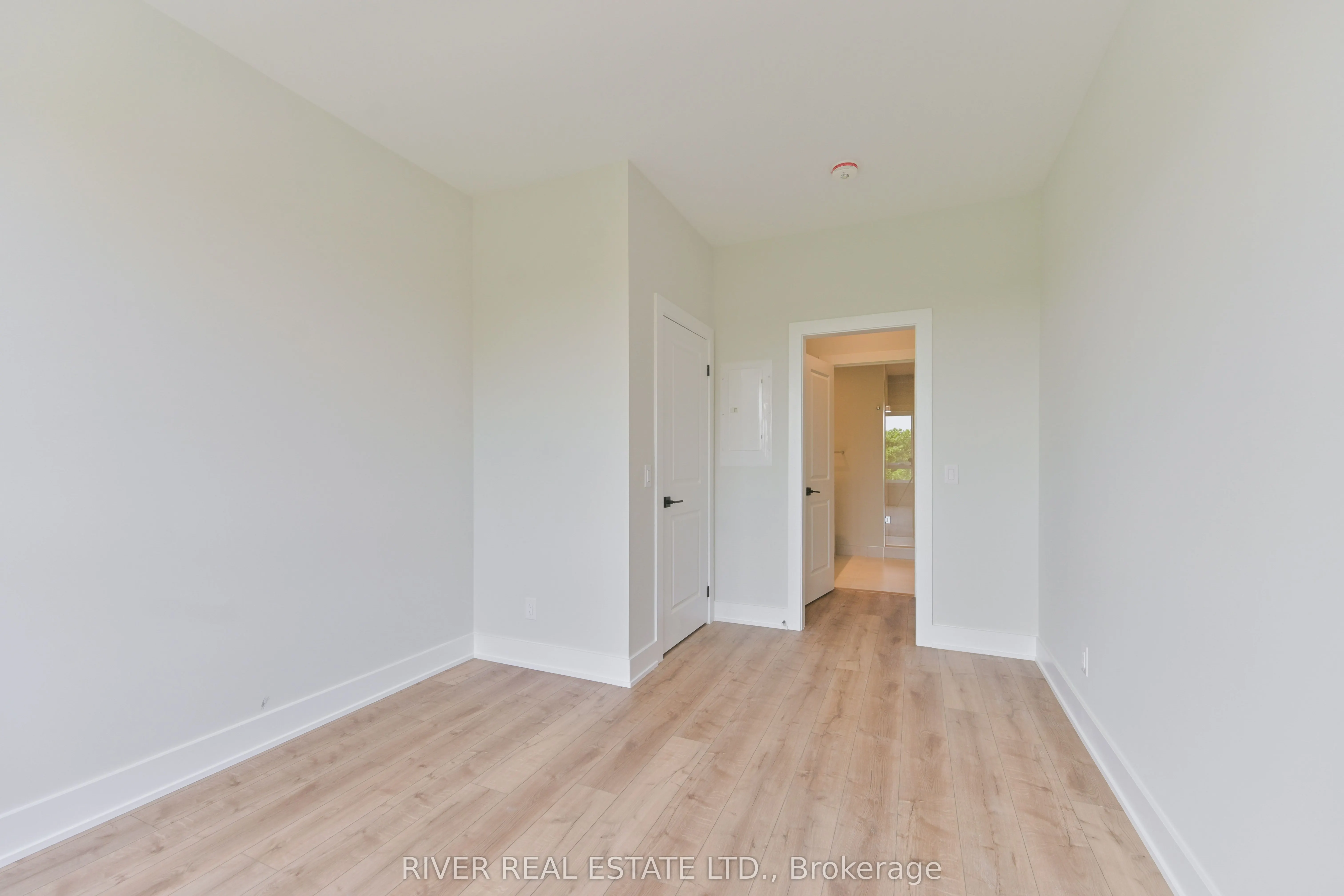 2420 Gerrard Street E, #4