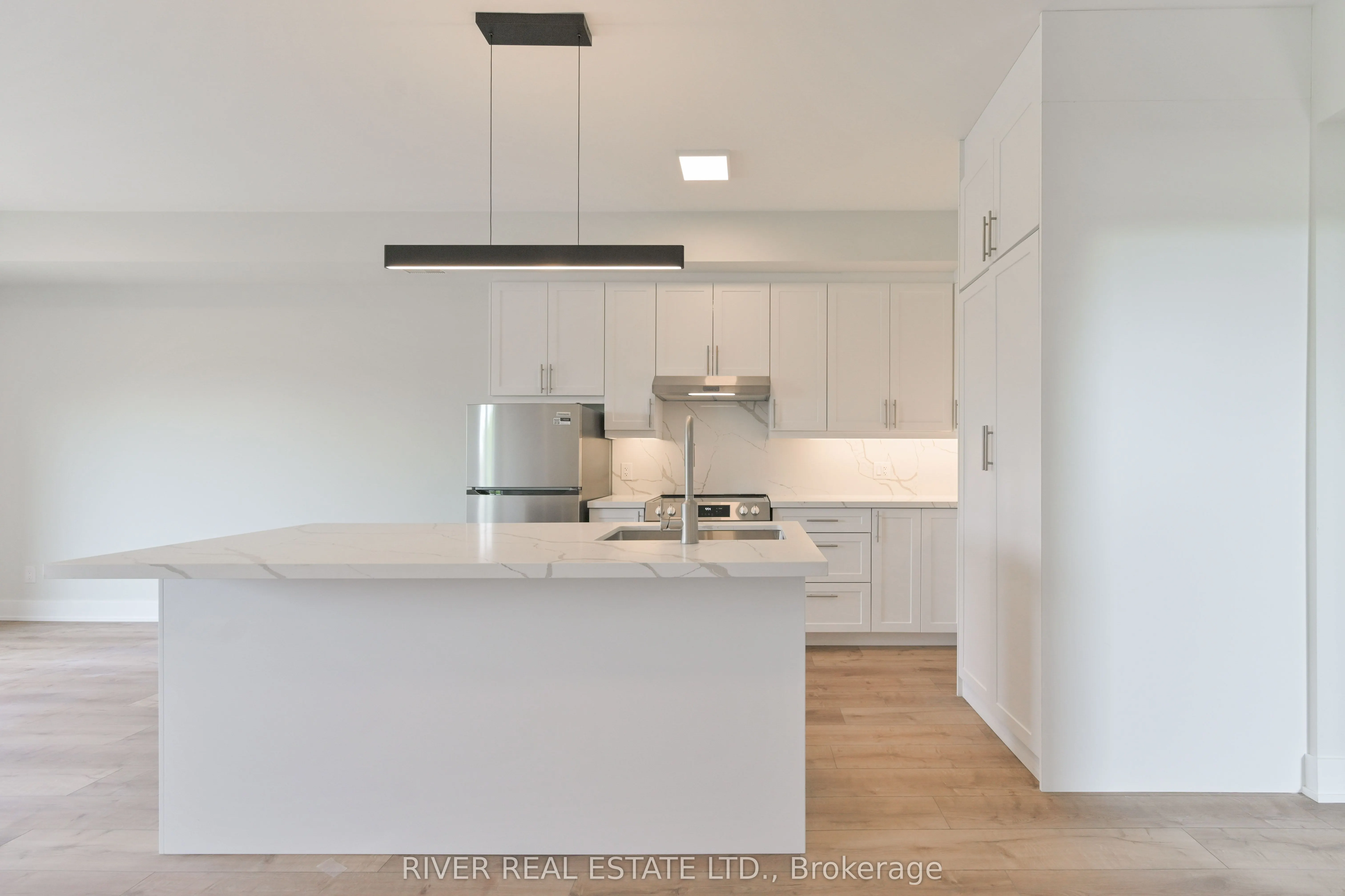 2420 Gerrard Street E, #4