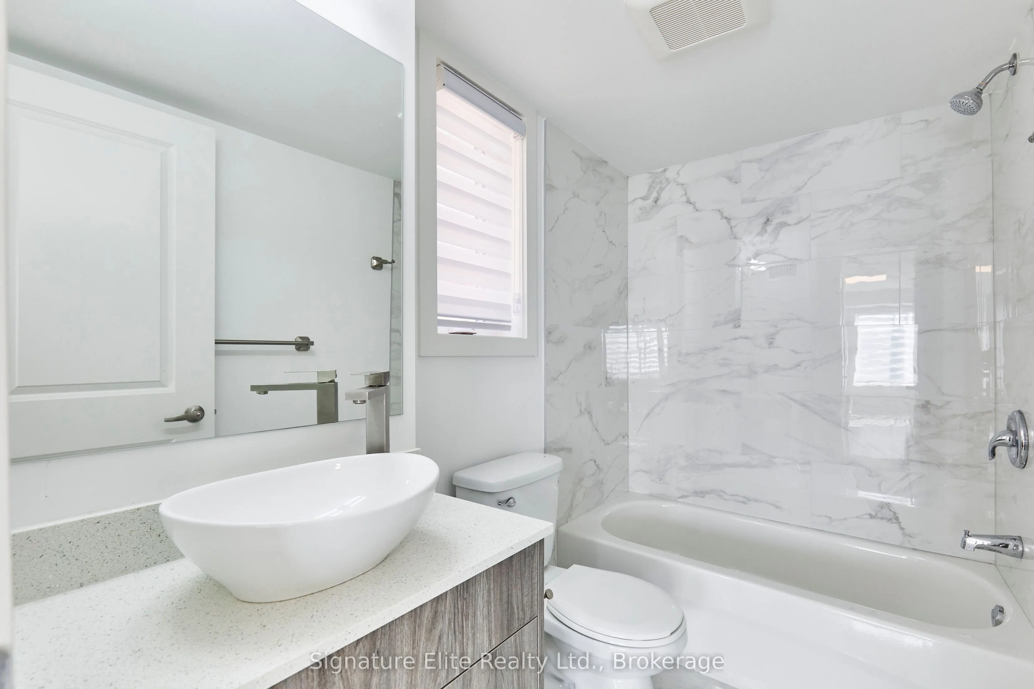45 Connaught Avenue, #305