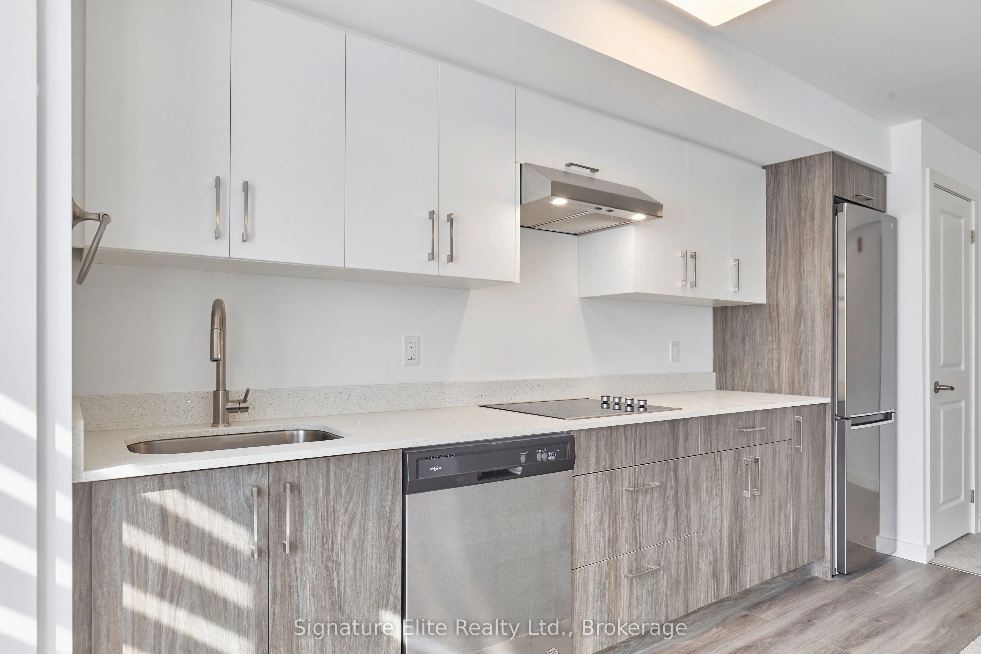 45 Connaught Avenue, #305